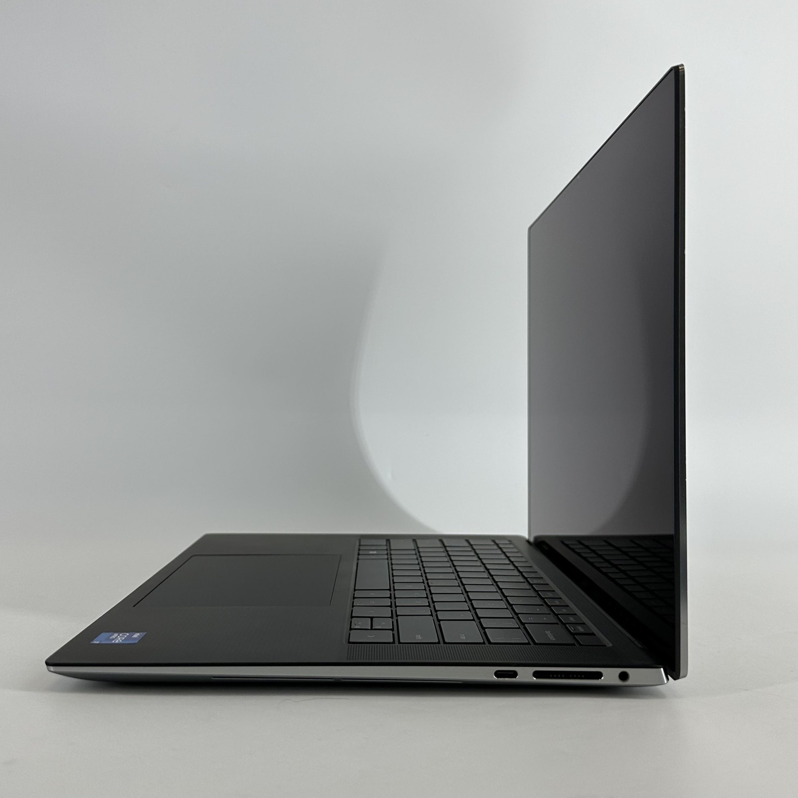Dell Precision 5560 15.6 UHD+ TOUCH i7-11850H 2.50GHz 64GB 2TB SSD RTX A2000
