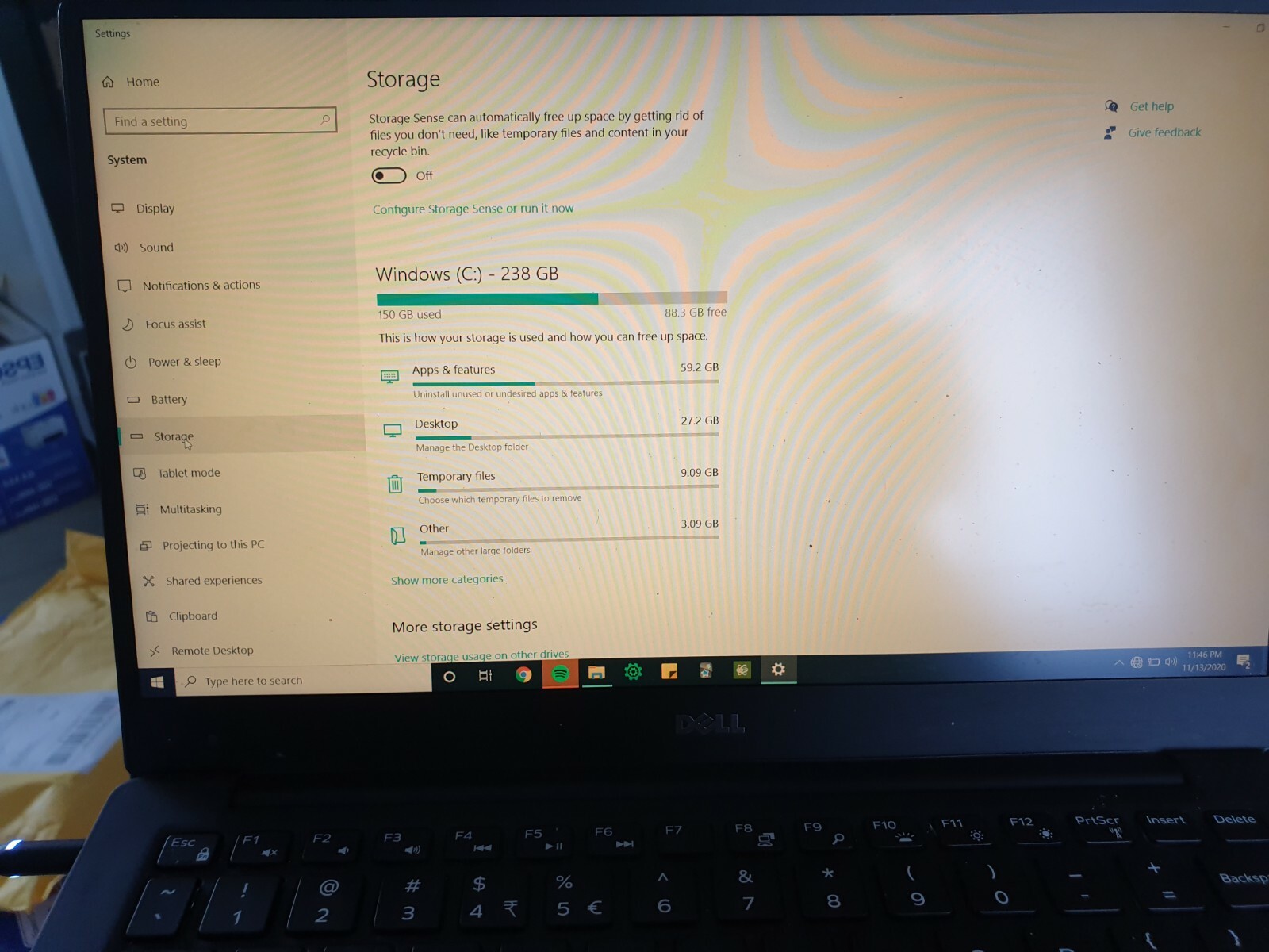 Dell XPS 13 9360 Quad Core i7-8550U 1.80 GHz 8GB RAM 256GB SSD UHD 620 Win10
