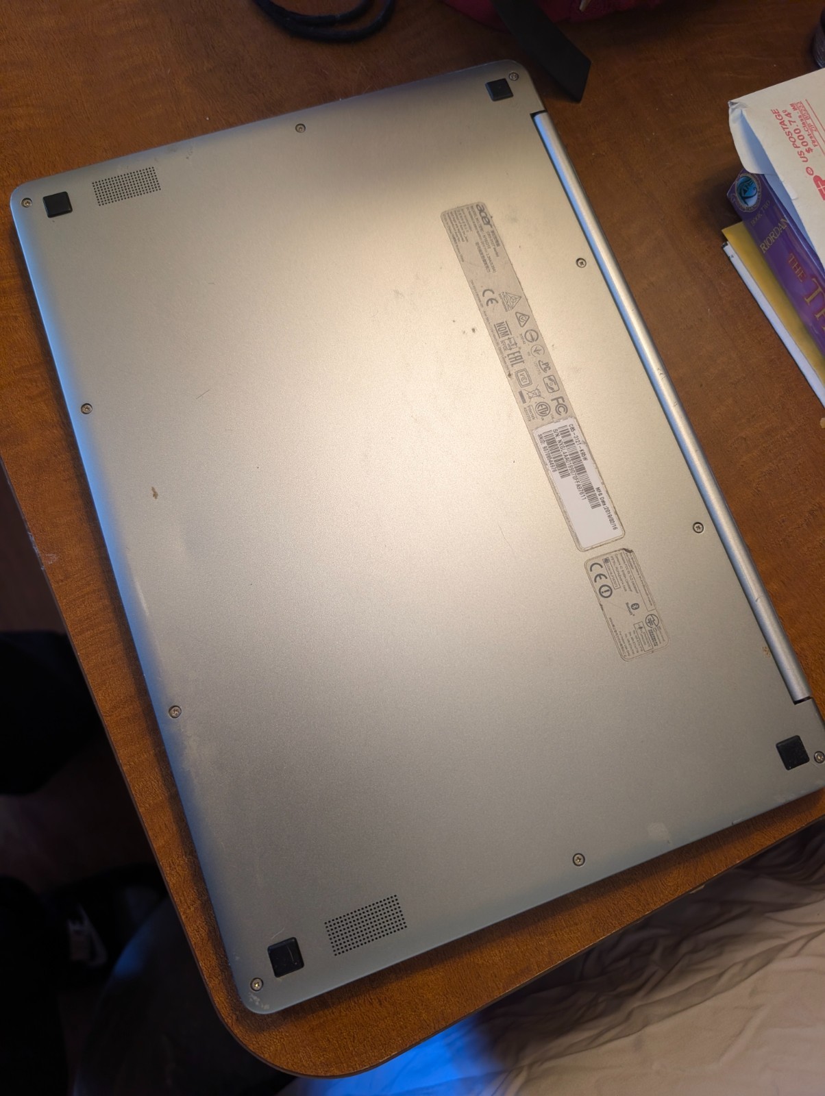 acer chromebook 315 13.3-inch convertible laptop featuring a 1920×1080 IPS touch
