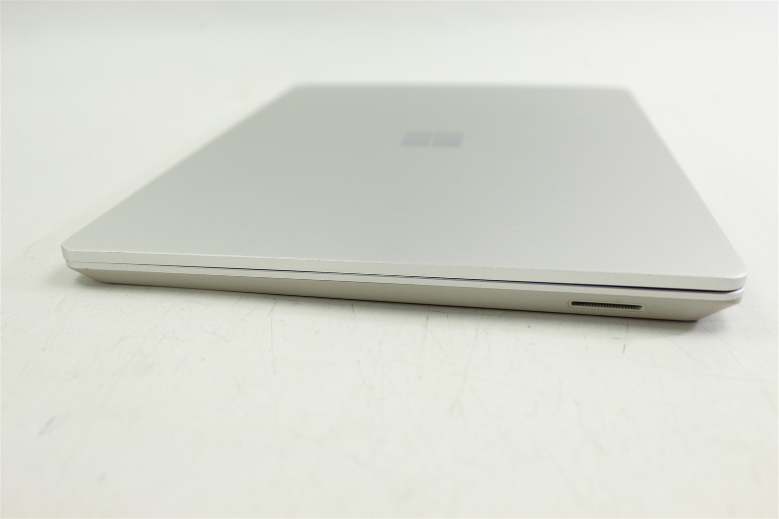 Microsoft Surface Laptop Go 2 2013 12.4″ i5-1135G7 256GB SSD 16GB RAM W11H