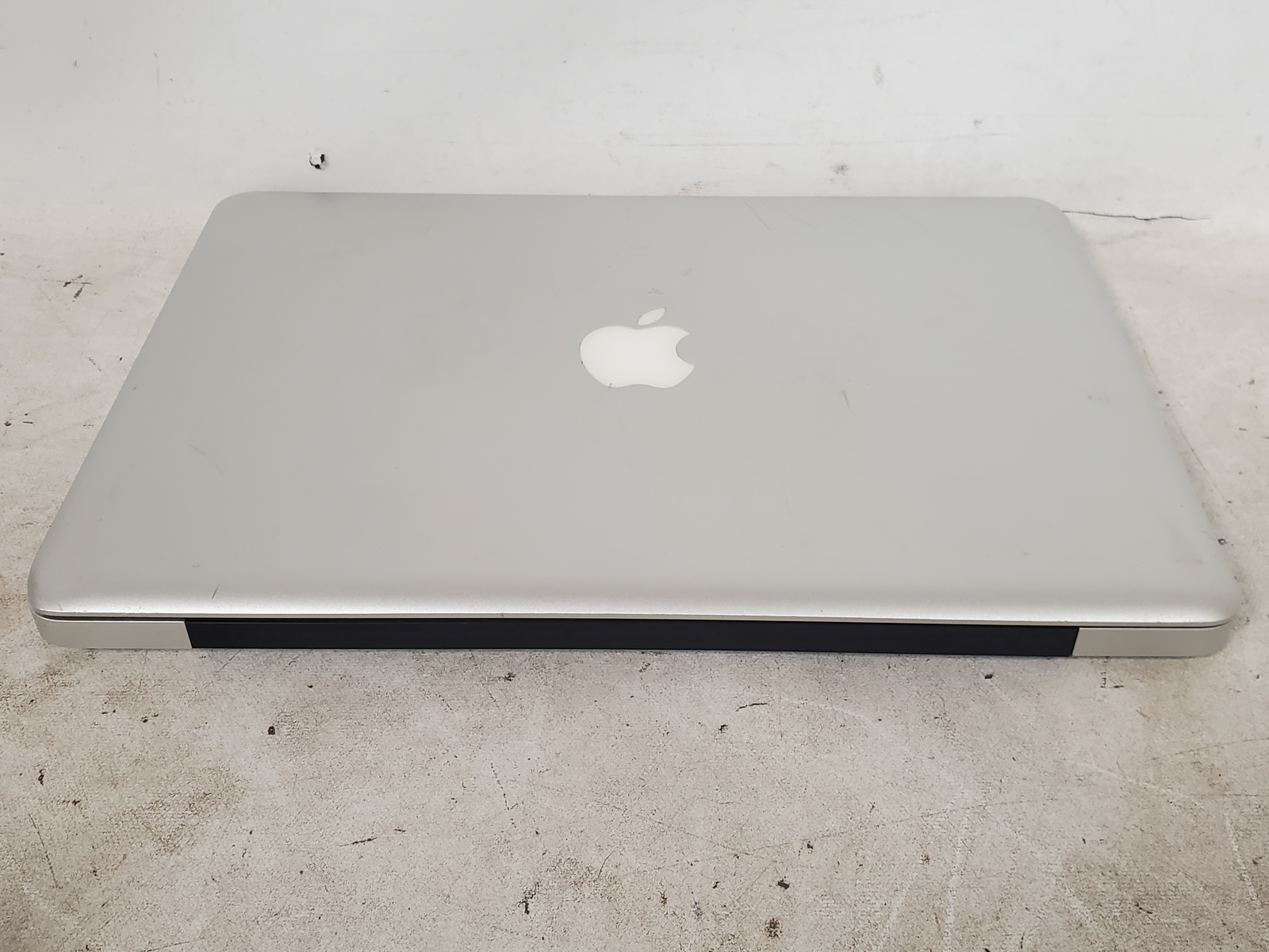Apple A1278 MacBook Pro 13″ 2.5GHz Intel Core i5 Laptop Computer No HDD Silver