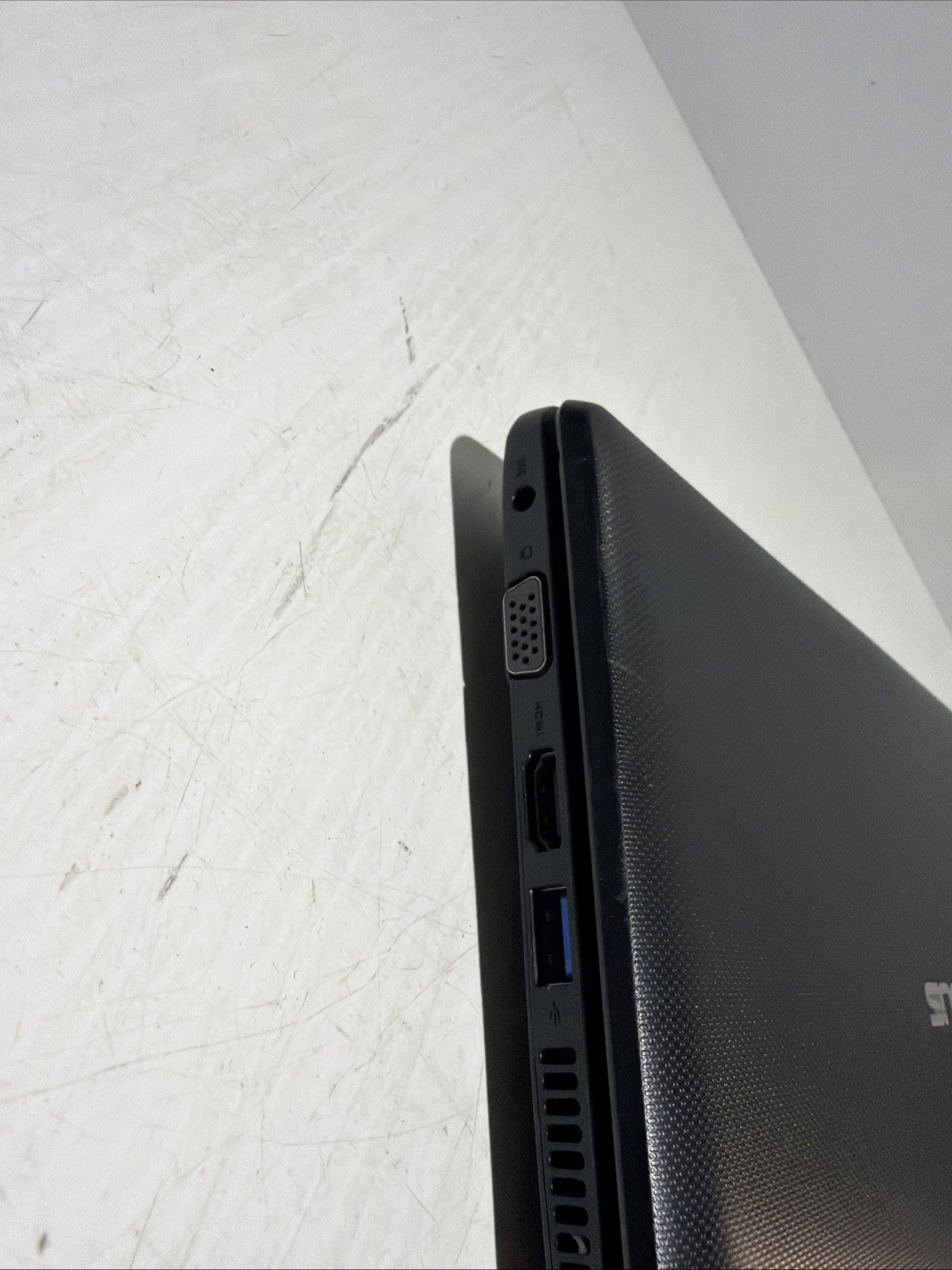 Asus X200CA 12″ Touch Laptop Celeron 1007U 4gb Ram 320gb HDD Windows 10 Home