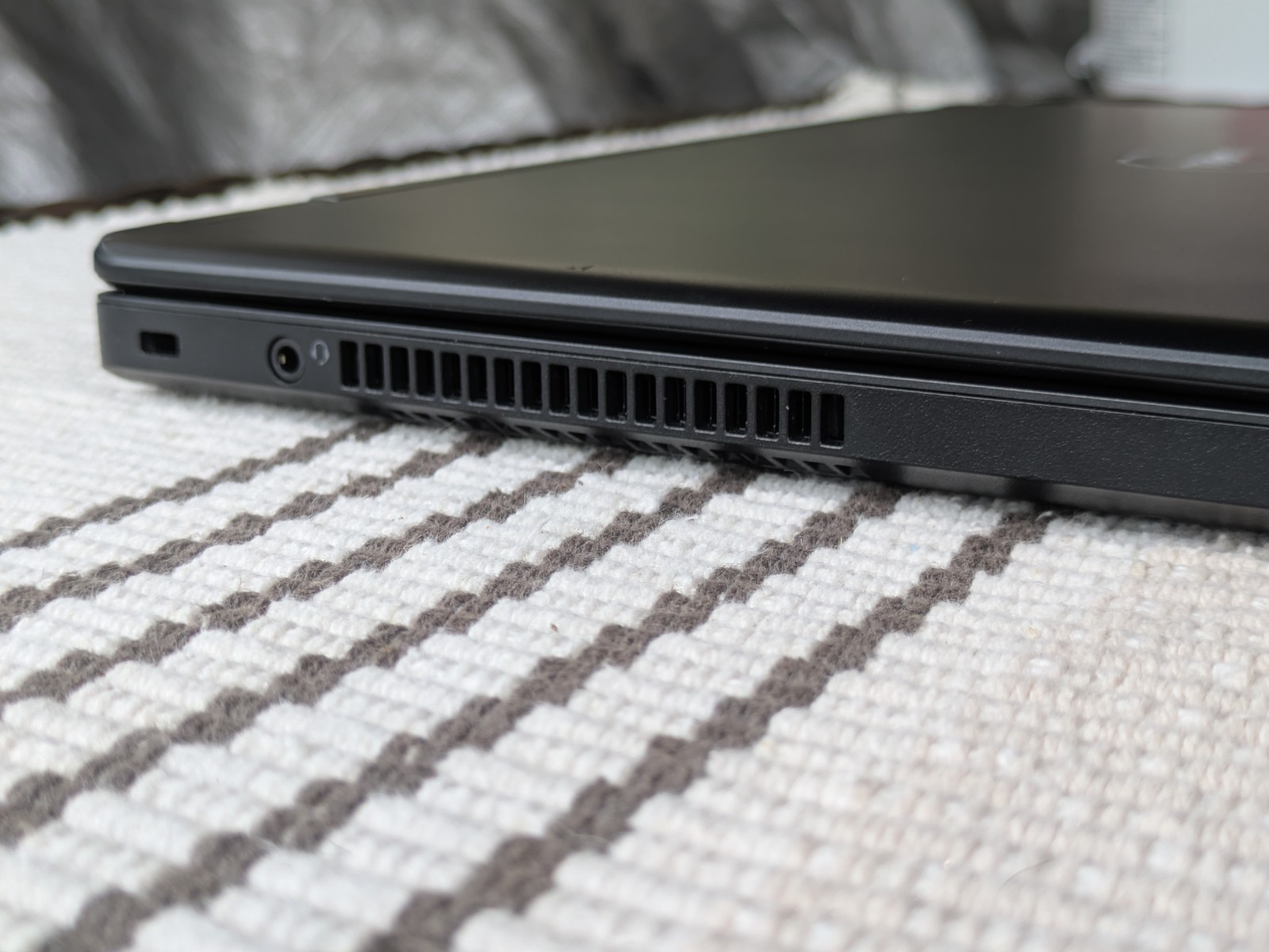 Dell Latitude E5450 (Intel Core i5-5300U, 8GB RAM, 240GB SSD)