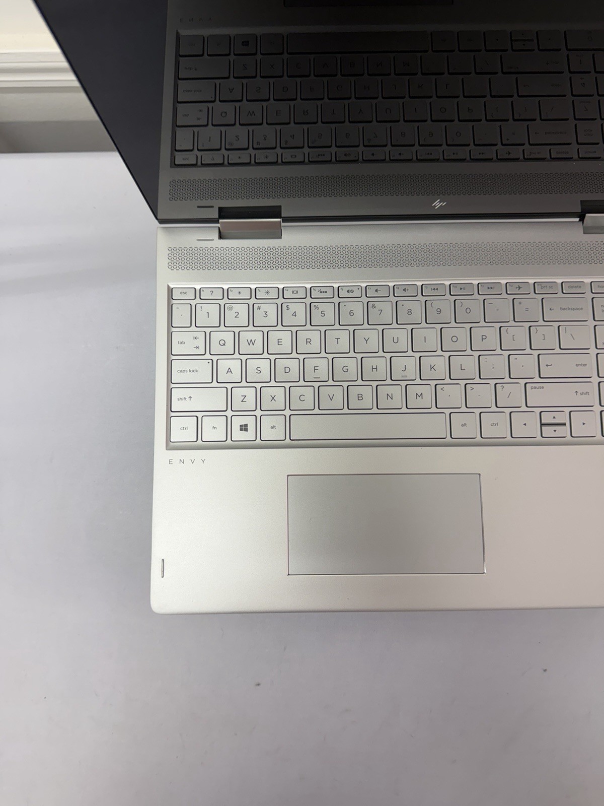 HP Envy 15m-6plxx Laptop – Good Screen – Intel i5 Gen8 – RAM 12 GB – Read Des