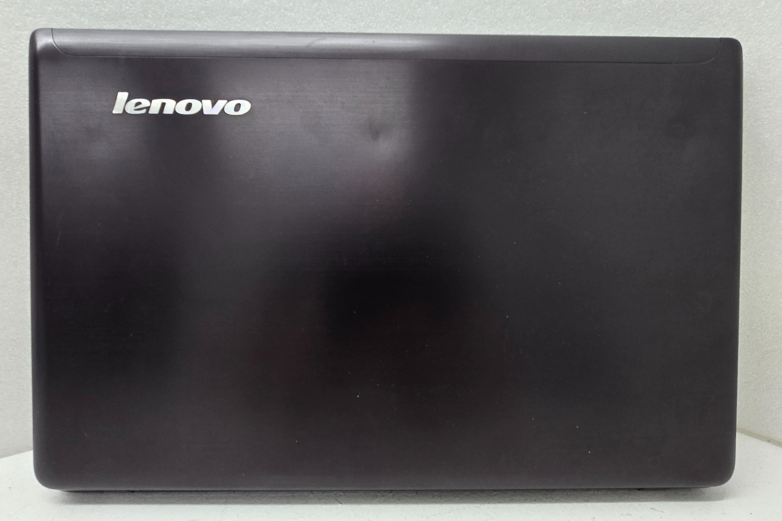 Lenovo ThinkPad Z570 15.6″ Laptop Intel i5 2430M 8GB NO HD/OS Broken Screen (FL)
