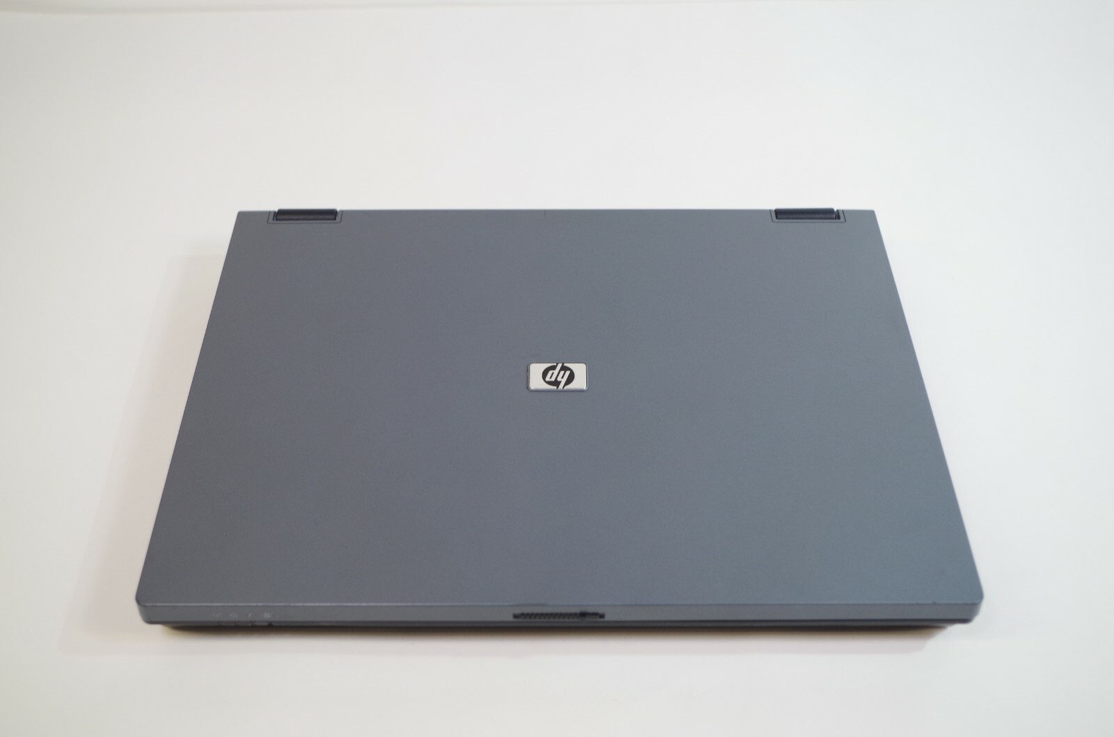 HP Compaq 6710b 15.4″ Core 2 Duo 2.0GHZ 4GB Ram No OS NO HD