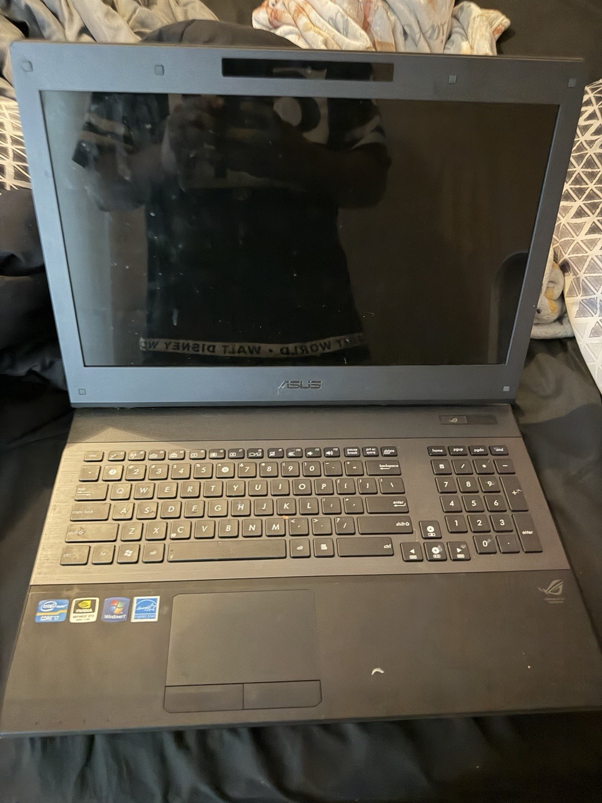 ASUS ROG 17″ Intel Core i7 8GB 500GB HDD Win7 GTX 670M Black