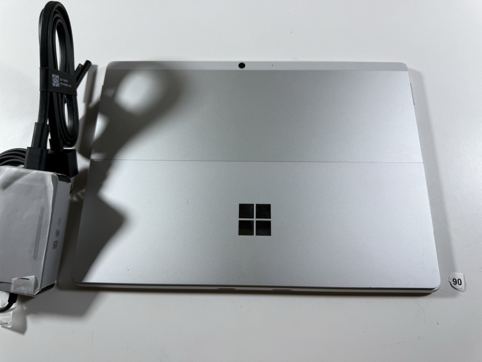Microsoft Surface Pro 8 (1982) i5-1145G7 – 16GB RAM – 256GB 120Hz – Win 11 Pro