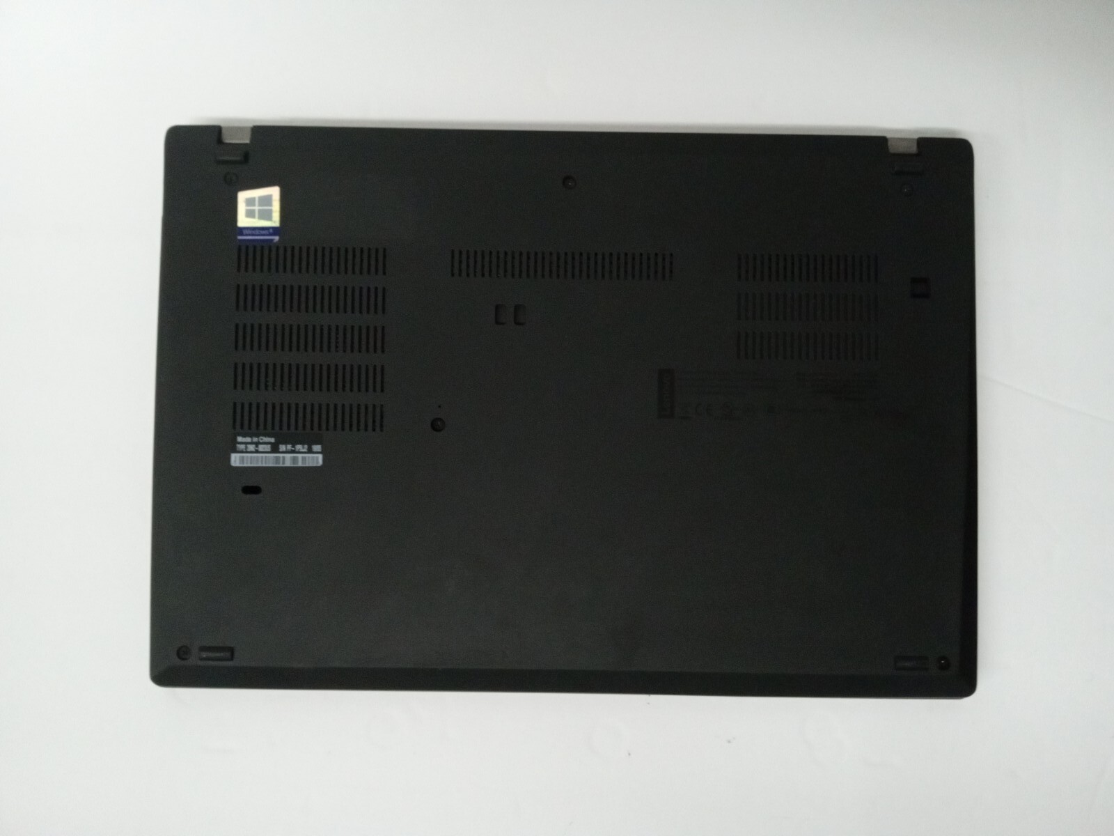 Lenovo ThinkPad T490 Intel i5-8265U, 1.6GHz, Quad-Core 16GB RAM 256GB SSD 14″