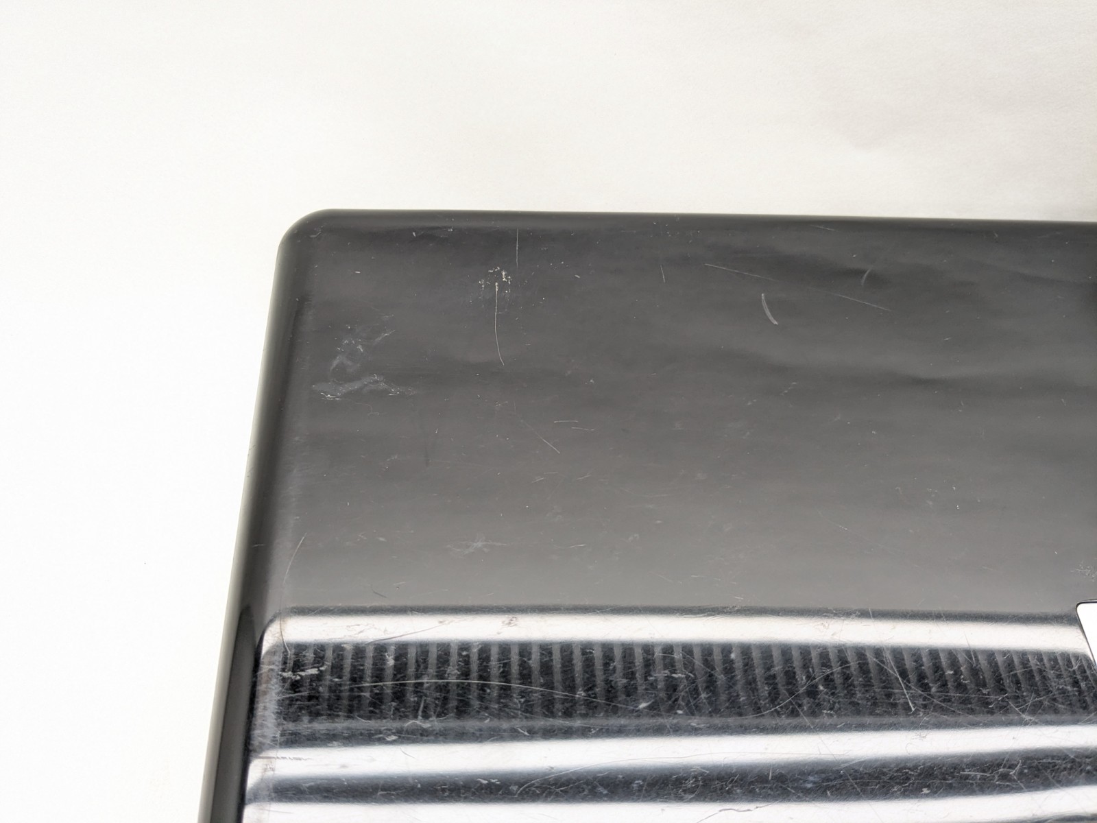 HP g60-243cl Notebook Pc Laptop SILVER For Parts 16″ Diagonal
