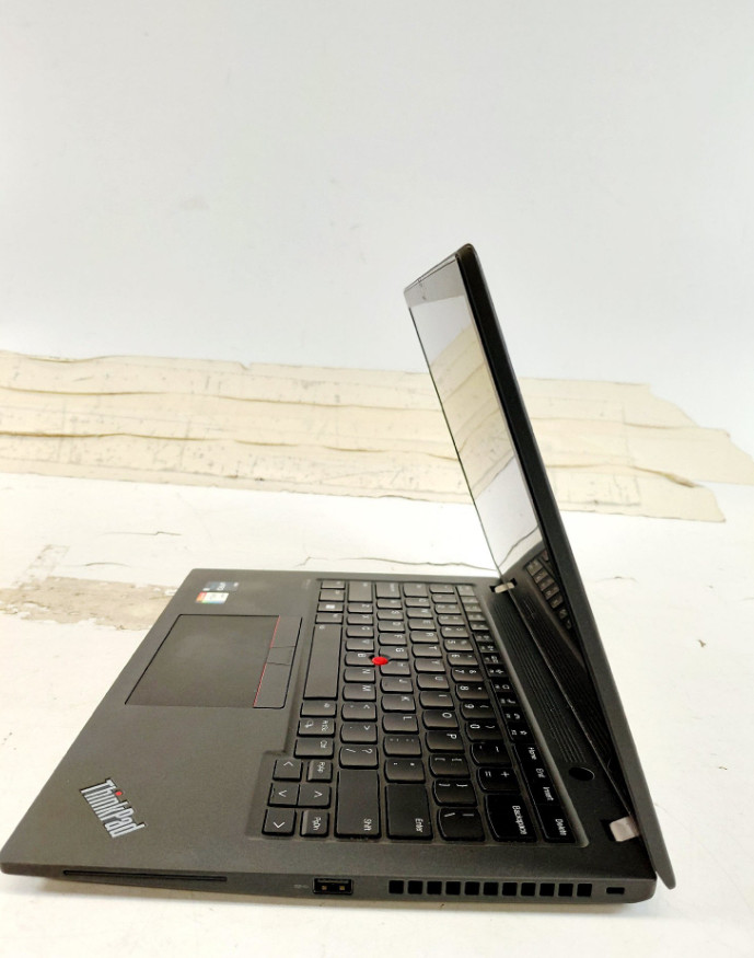 Lenovo ThinkPad T14s Gen 3 Intel i5-1250P 16GB RAM 512GB SSD – VERY GOOD