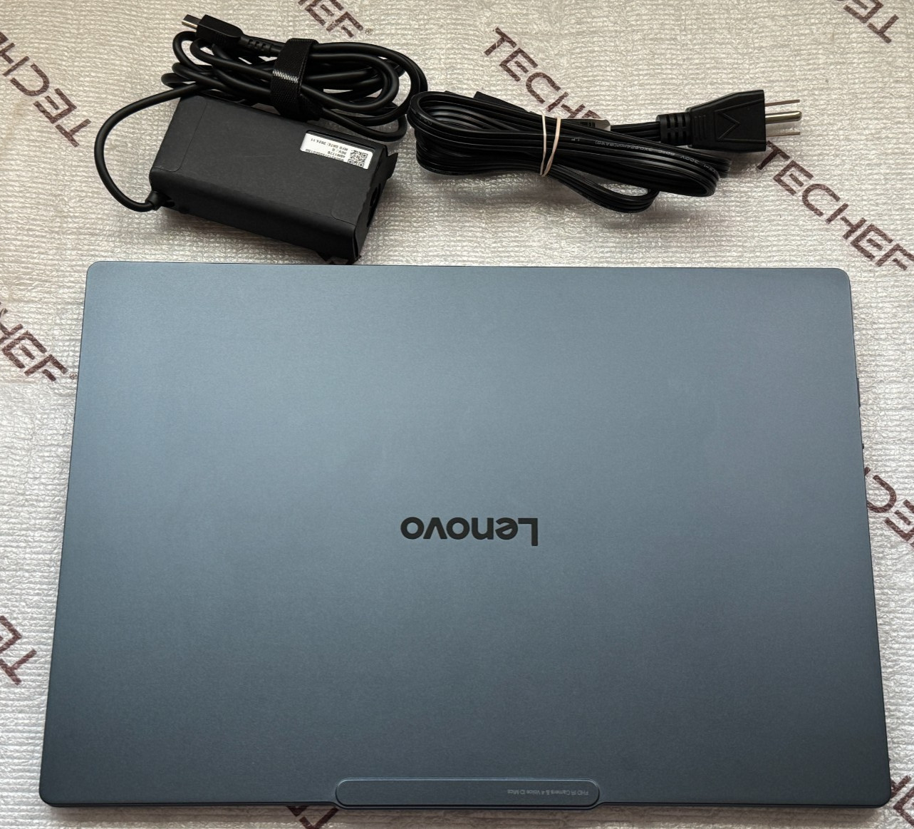Lenovo Yoga Slim 7x 14.5″ 3K OLED Touch Laptop Snapdragon X Elite 32GB 1TB