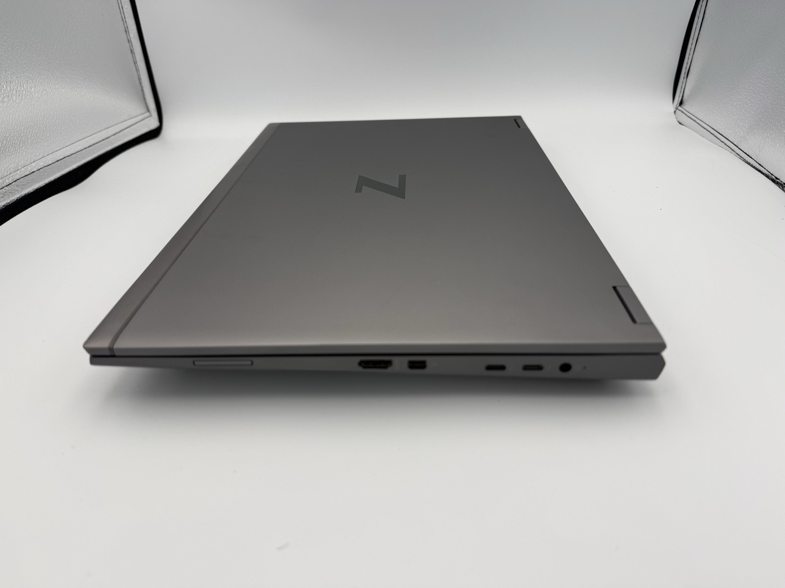 HP ZBook Fury 15.6” G8 WS – i7-11800H | 32GB RAM | 1TB SSD