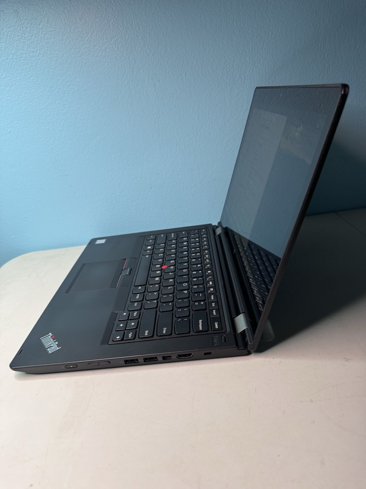 Lenovo Thinkpad Yoga 14 Intel i5 6200u 2.3ghz 8gb Ram 256gb SSD Touch Laptop