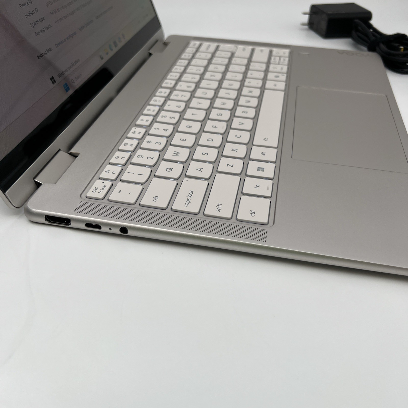Lenovo Yoga 7 2-in-1 14″ 2K OLED Touch Laptop Ryzen AI 5 340 16GB 512SSD – Used