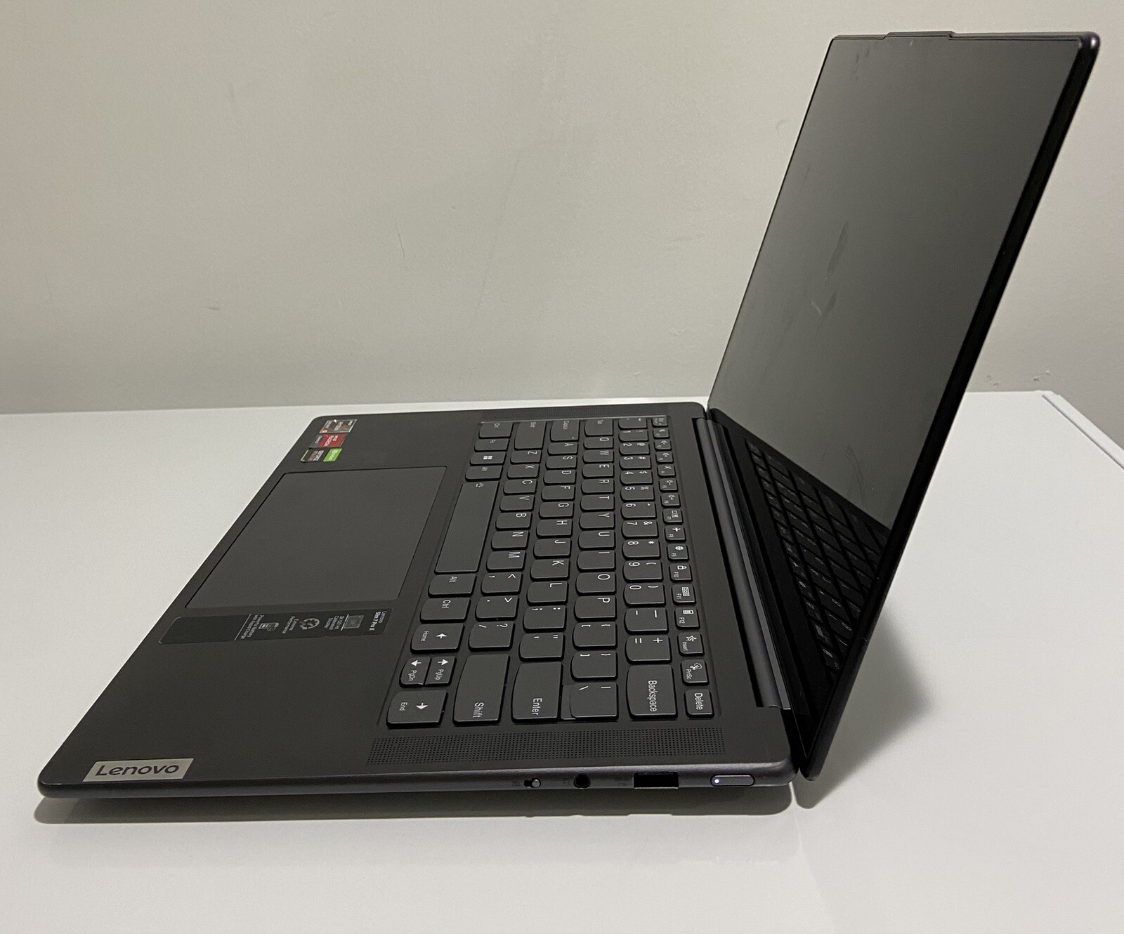 Open Box great condition Dark Gray Lenovo Slim 7 prox 14ARH7 14.5″