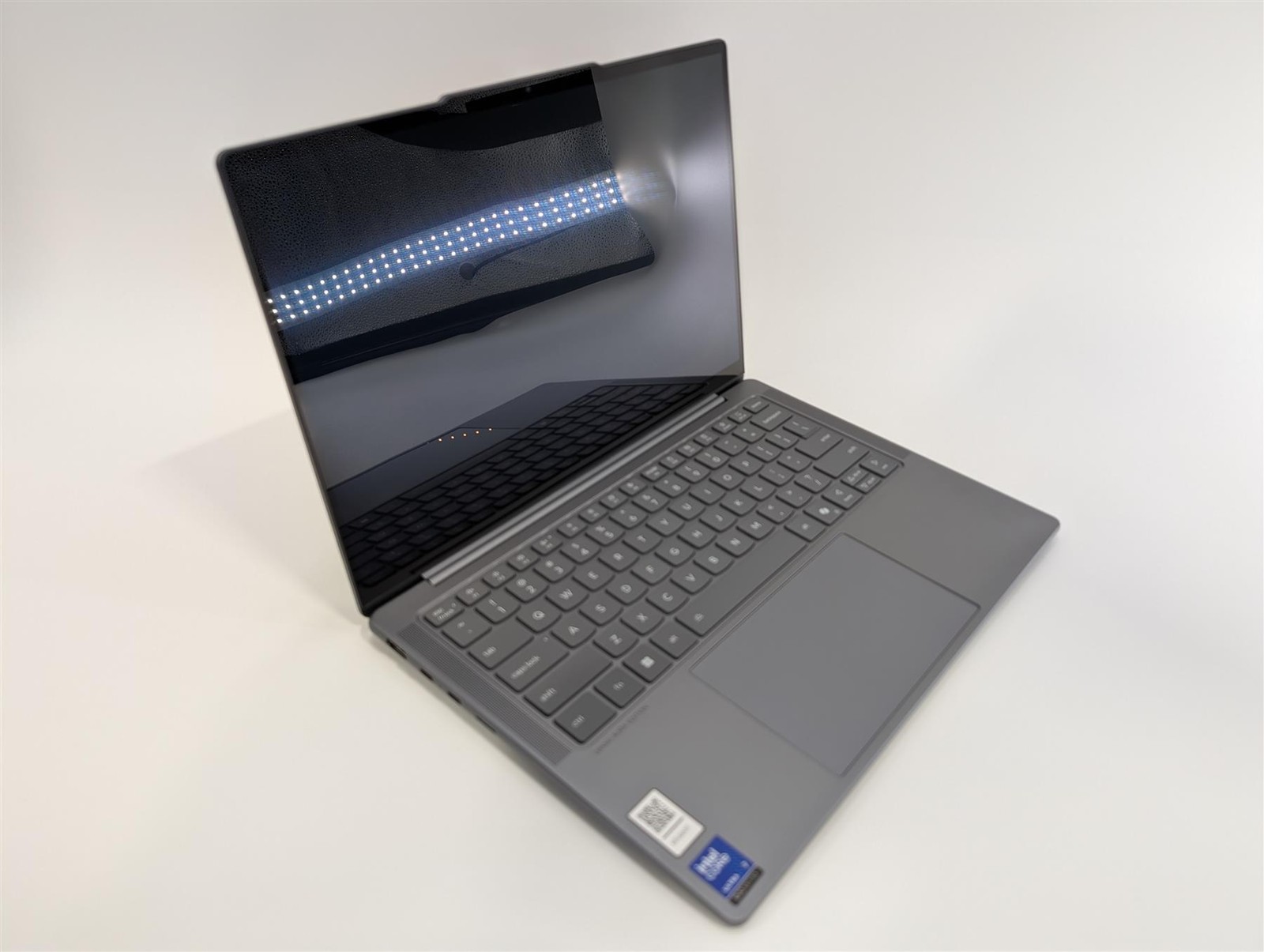 Lenovo Slim 7 14″ Core Ultra 7 258V 32GB 1TB SSD Arc Luna Grey Used-Very Good