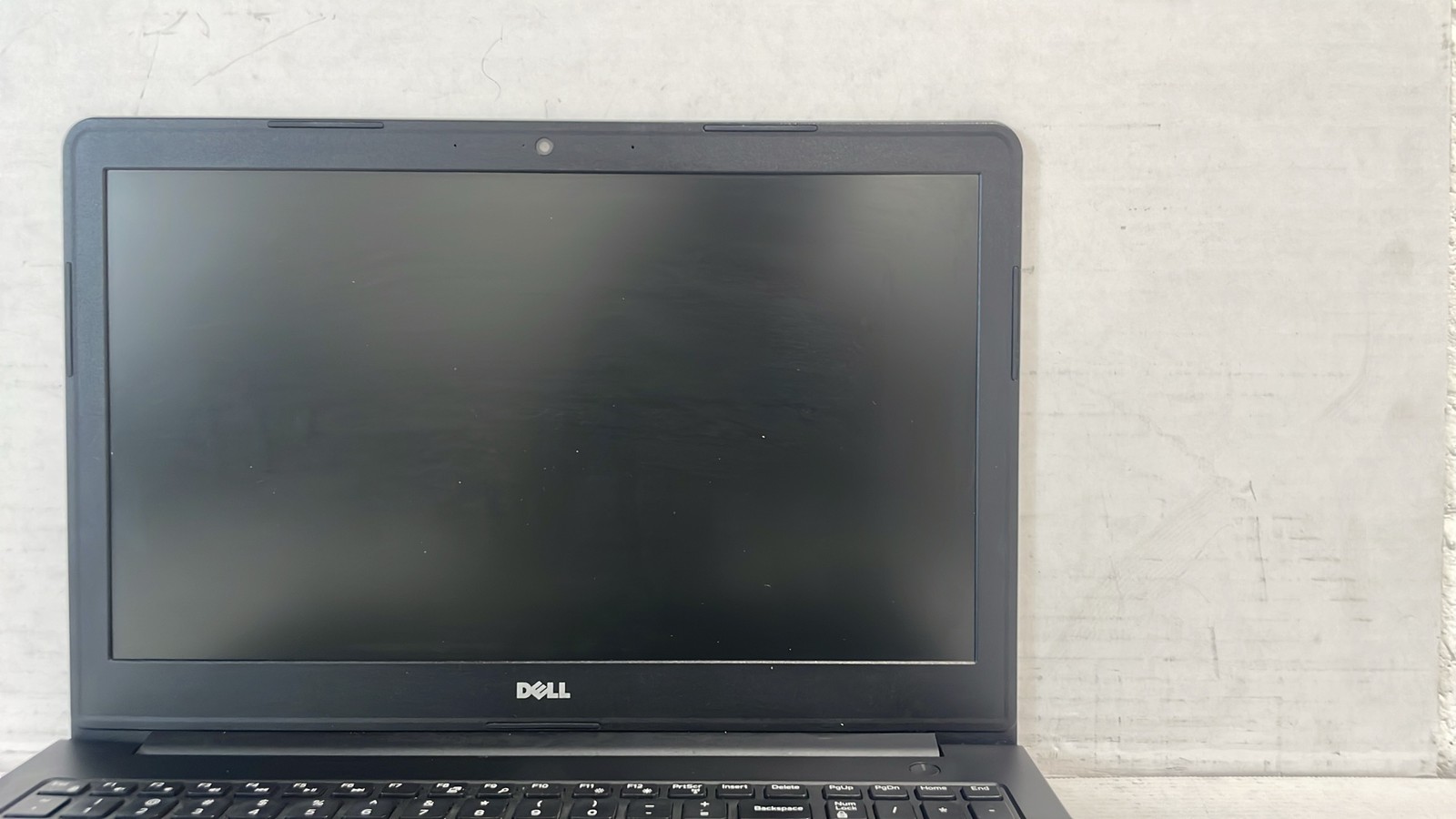 Dell Latitude 3550 15.6″ Laptop Intel Core i5 Processor Gray