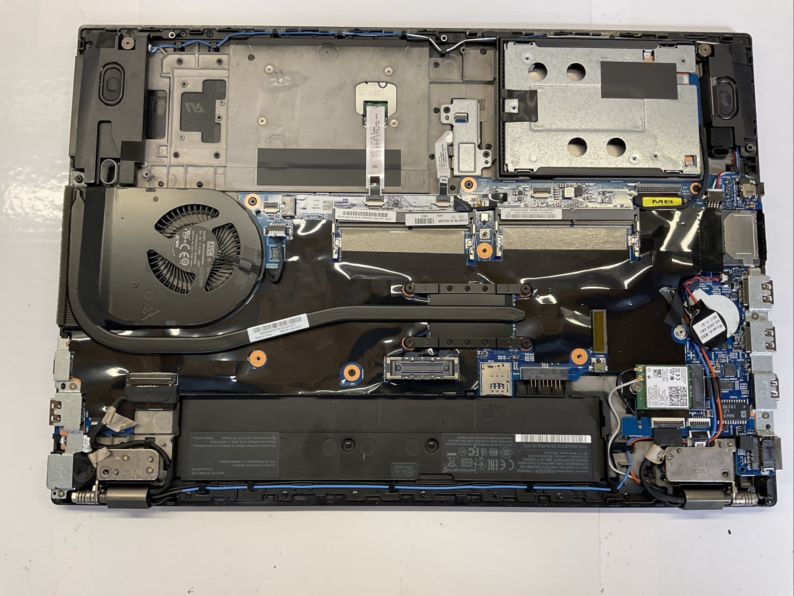 Lenovo ThinkPad T570 | Intel Core i7 7th Gen | Powers On (J3)
