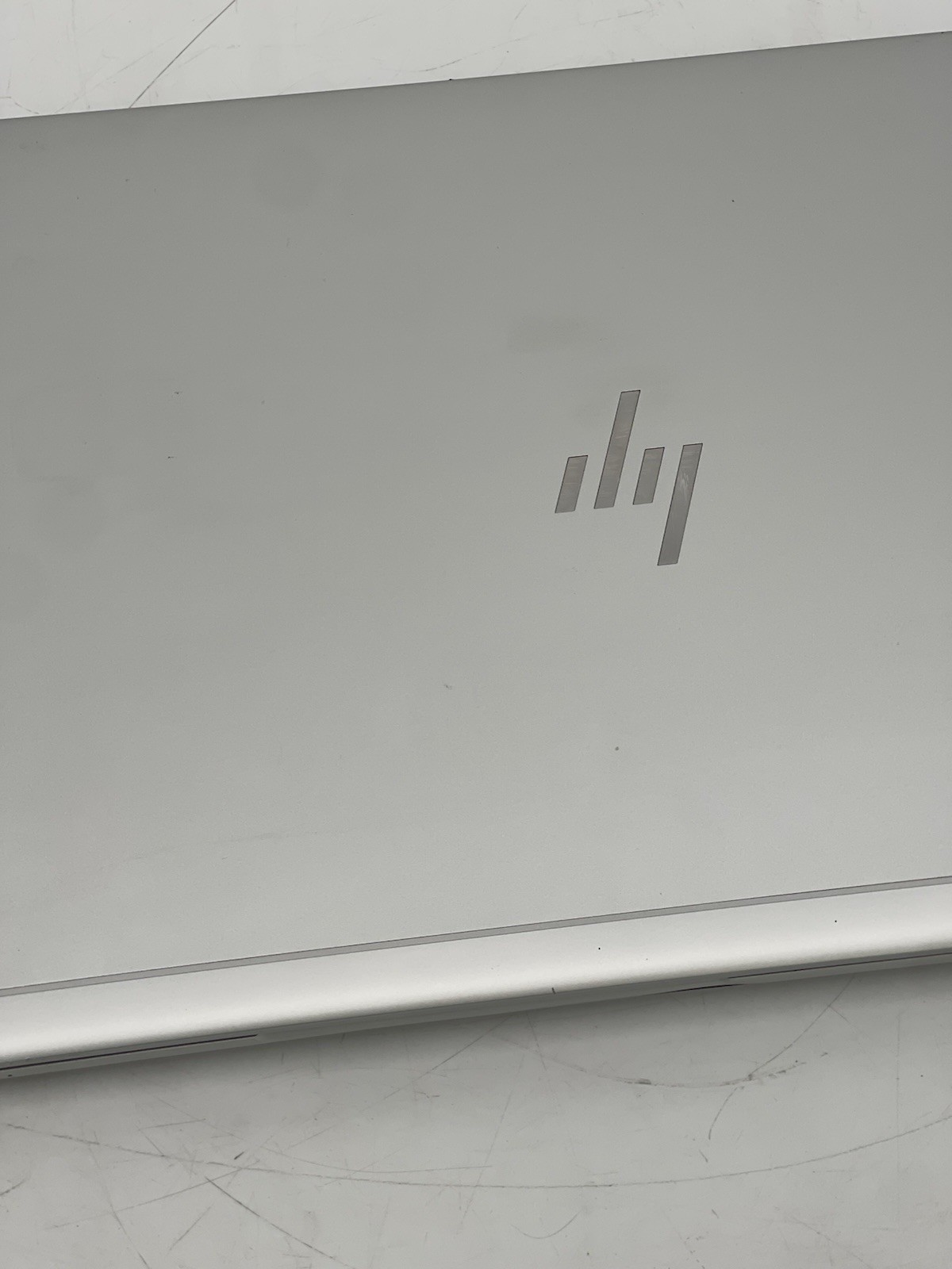HP EliteBook 850 G5 15.6″ Laptop w/ i7-8550U 1.8GHz CPU 16GB RAM No SSD