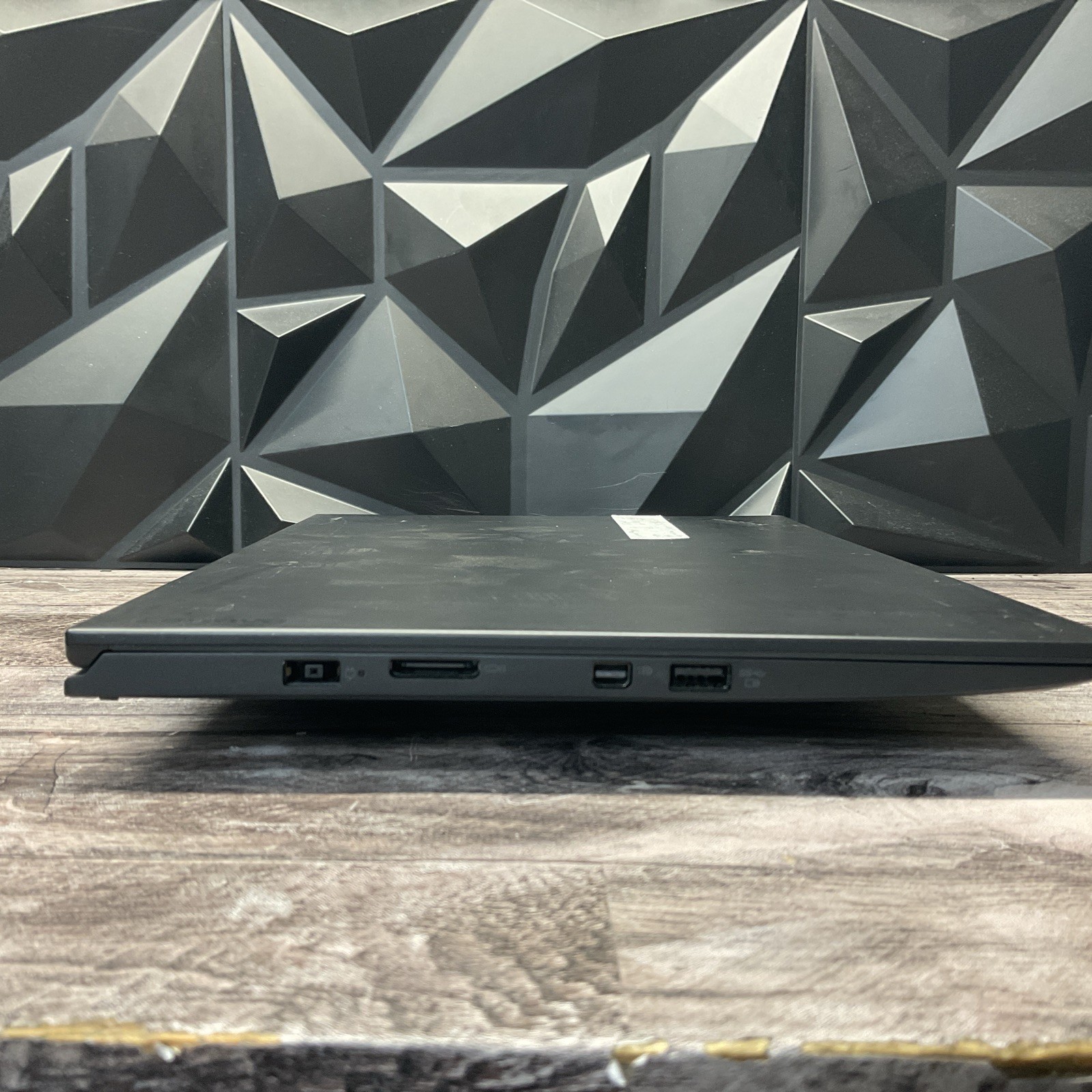 Lenovo ThinkPad X1 Carbon 4th Gen / i7 6th / 8GB / No SSD / O10