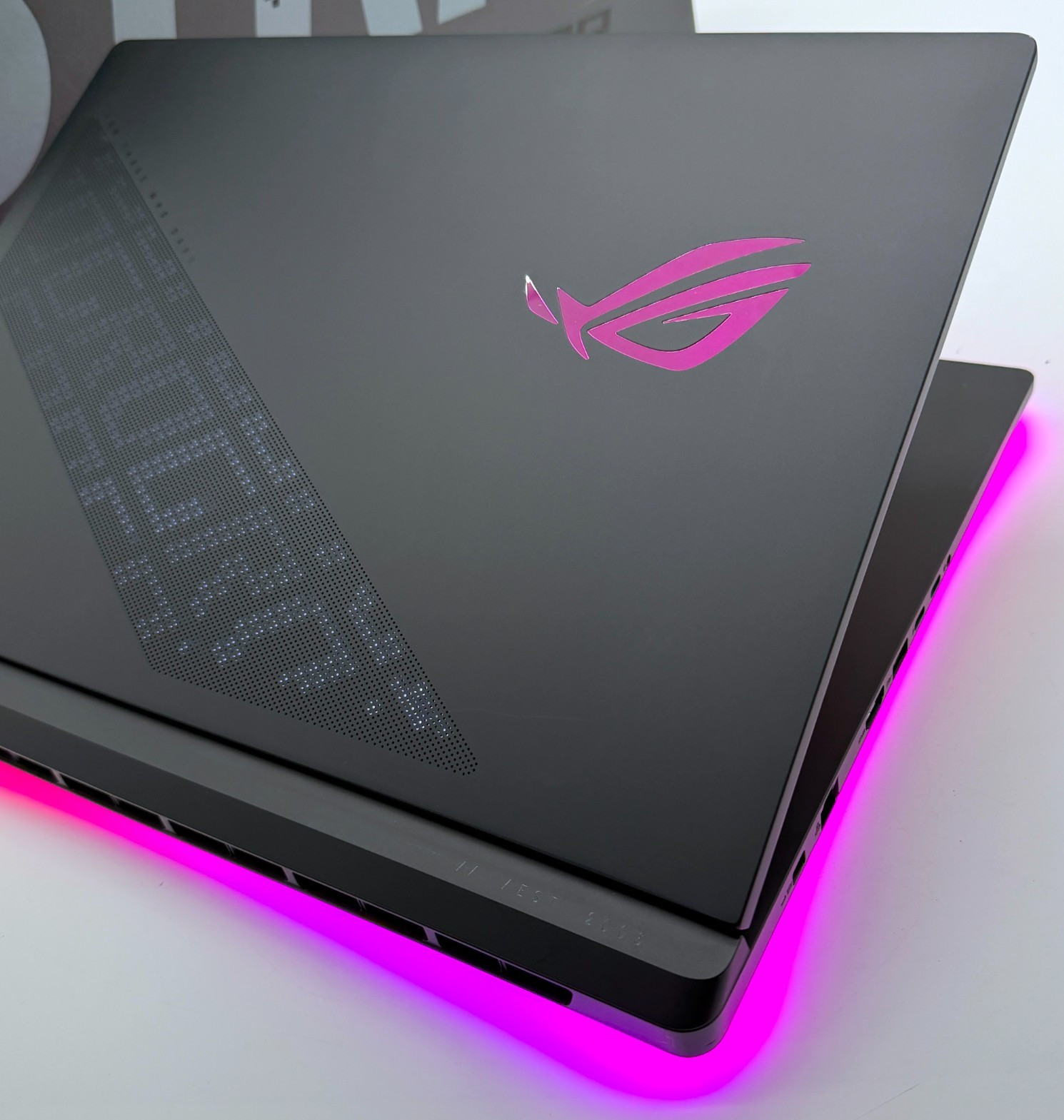Asus ROG Strix SCAR 18 Gaming Laptop 18″ 2.5K Ultra 9 64GB RAM 2TB RTX 5090 24GB