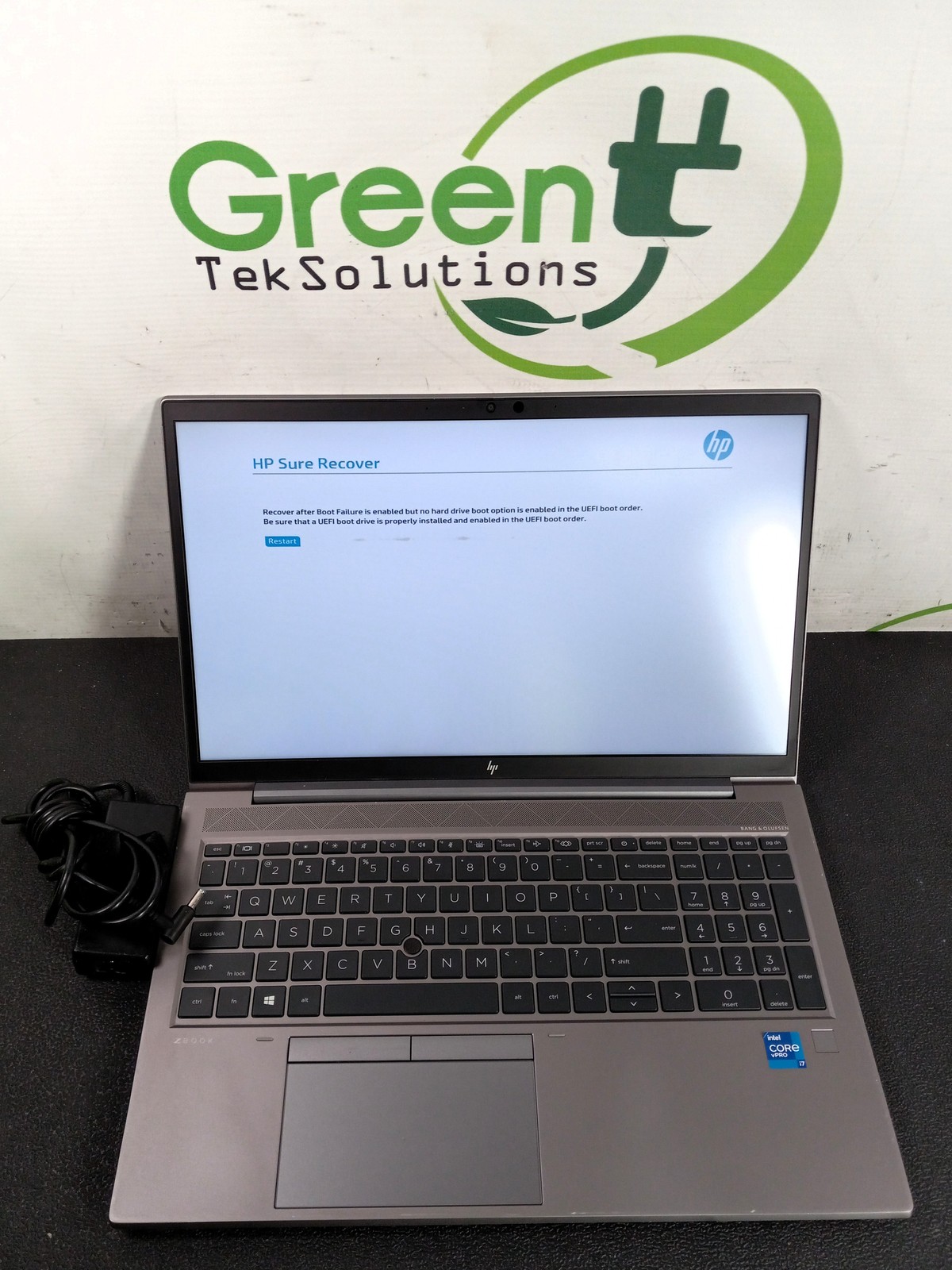 HP ZBook Firefly 15 G8 Core i7 1185G7 8GB RAM No SSD Laptop w Adapter No OS