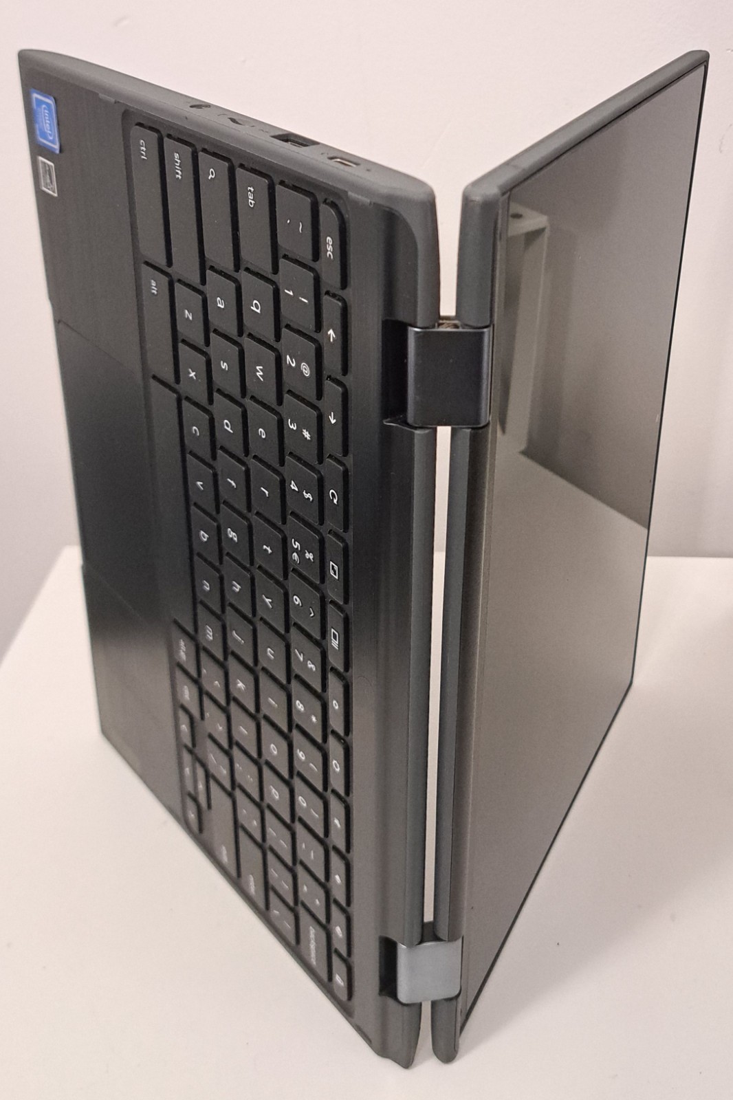 Lenovo 300e 2nd Gen Celeron N3450 Chromebook 4GB DDR4 32GB eMMC