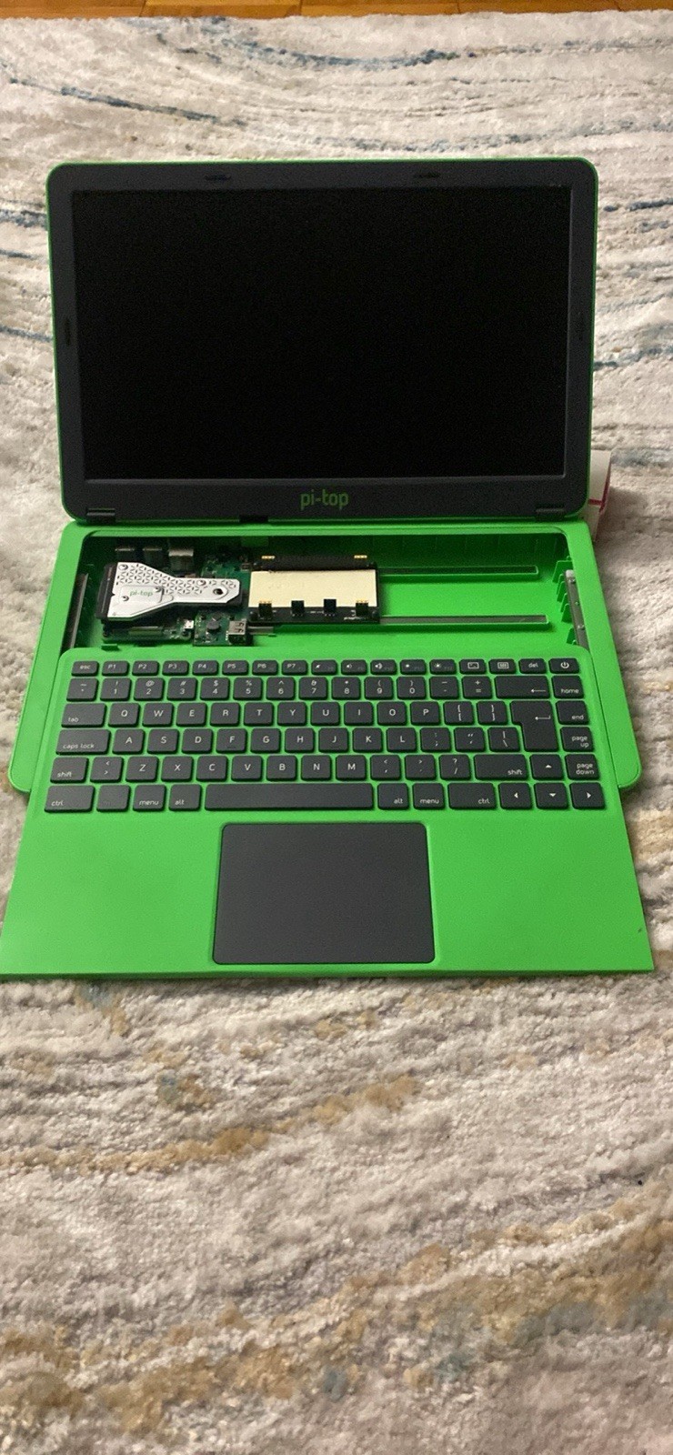 pi-top Modular Laptop DIY Kit Raspberry Pi 3 Model B+, 14″ Green