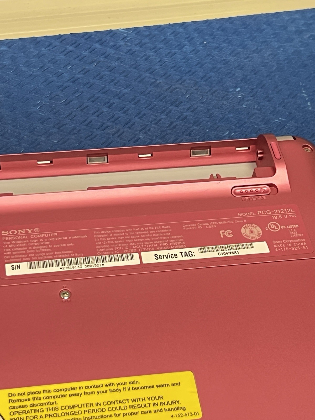 SONY VAIO VPCW221AX 10.1”LED 1.83GHz W Series Mini Netbook Windows 7 Pink