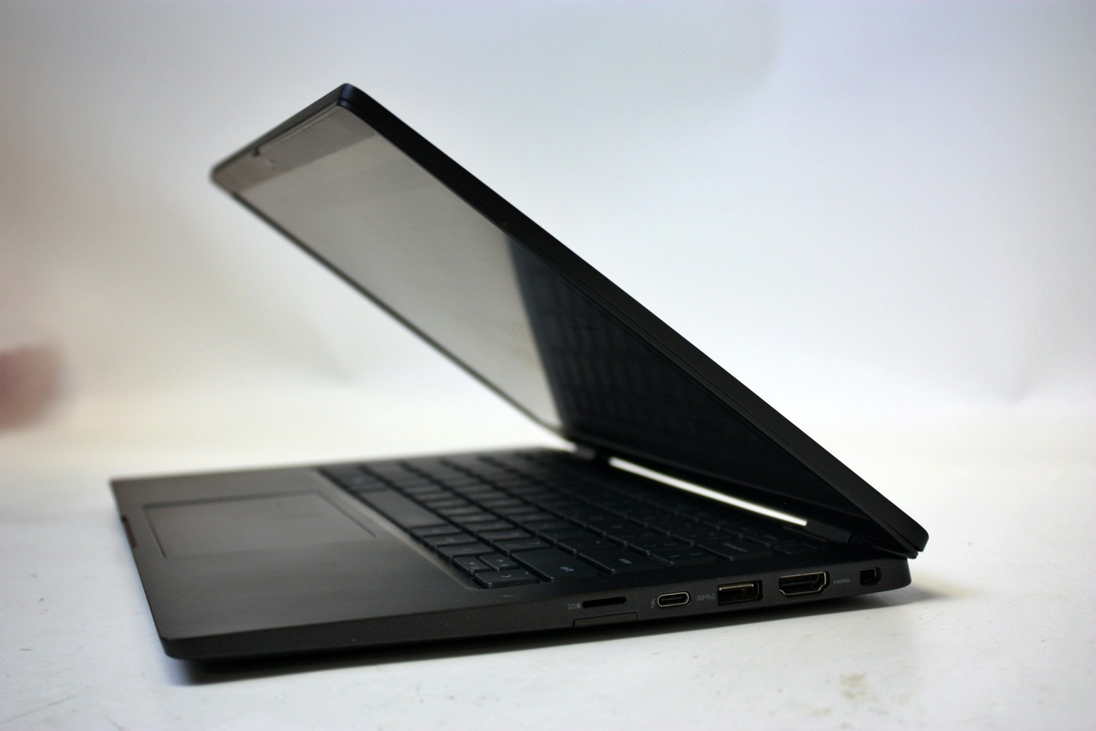 Dell Latitude 7420 I7-1165G7 16GB Ram 14.0″FHD screen