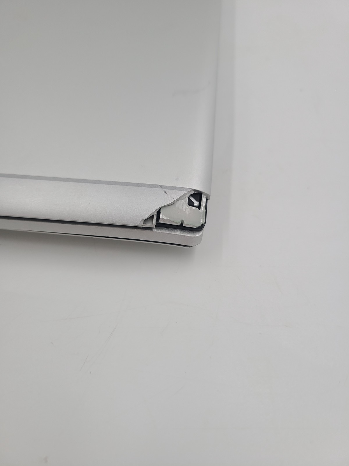 HP EliteBook 840 G8 i7-1185G7 2.80GHz 16GB Ram 256GB SSD Win 11 PRO READ