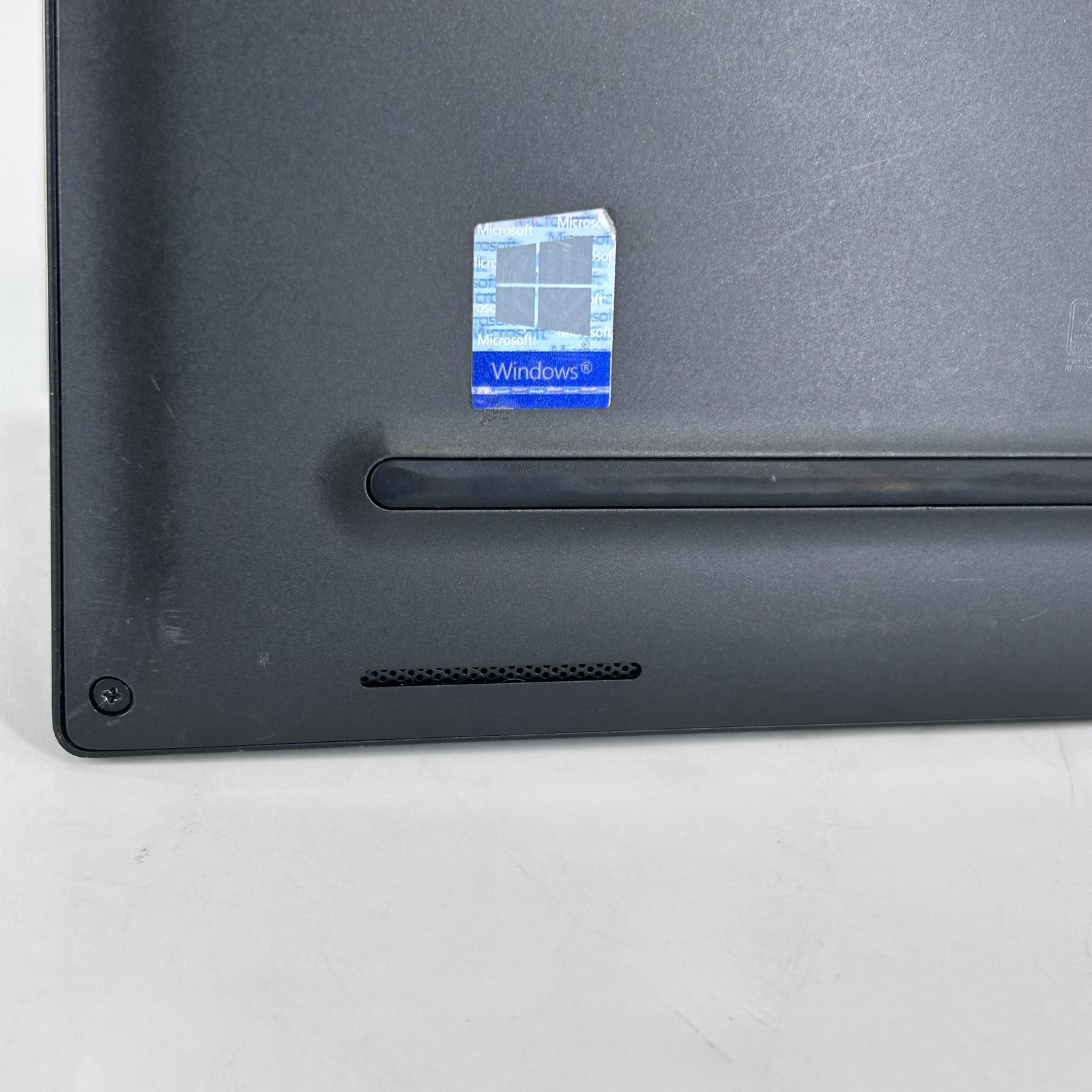 Dell Latitude 7490 14 FHD TOUCH i7-8650U 1.90GHz 16GB 256GB SSD Loose Hinge