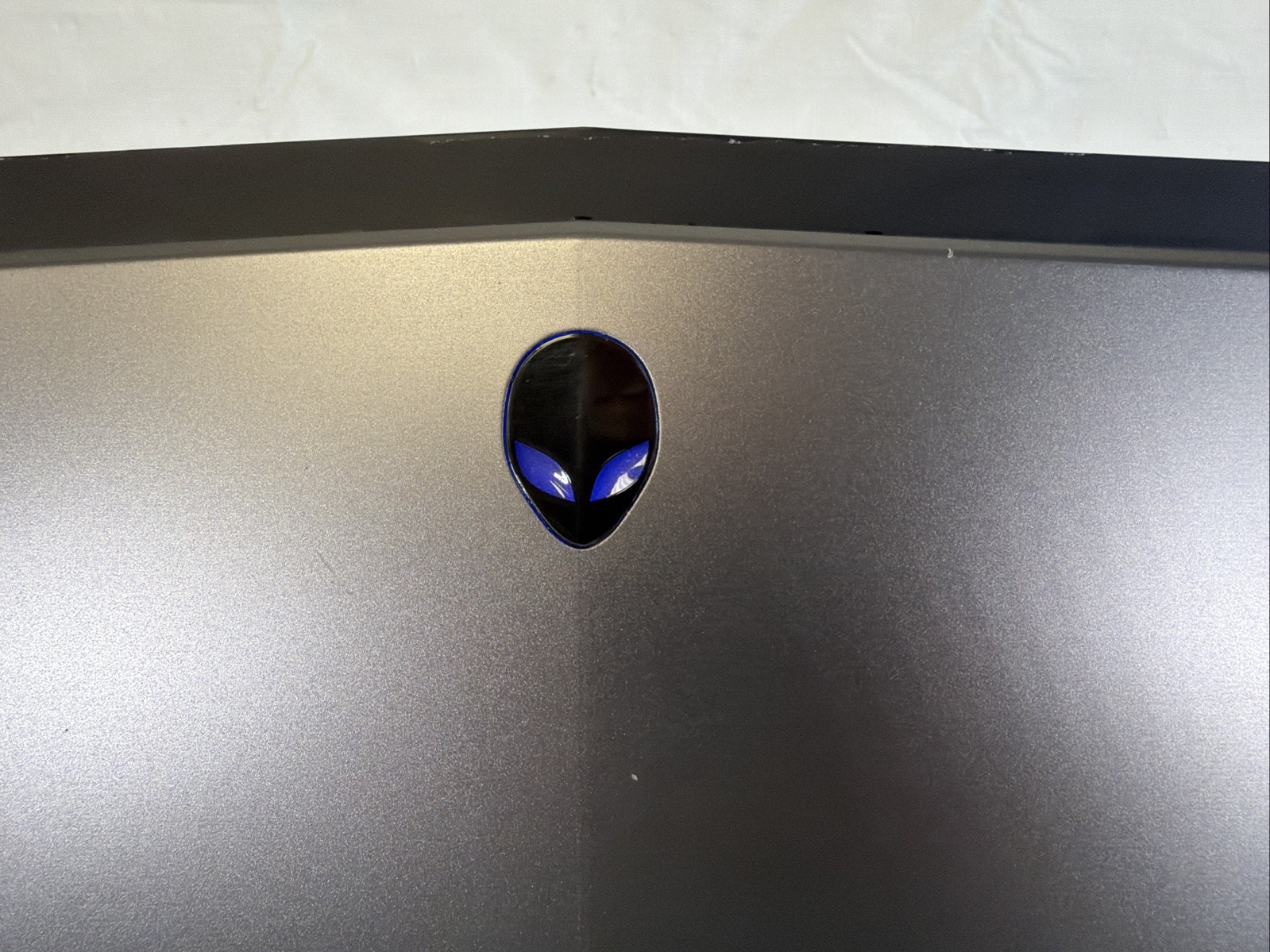 Alienware 17 P18E Gaming i7-4900MQ 32GB RAM GTX 770M 17″ 256 GB NVMe Win 11 Pro