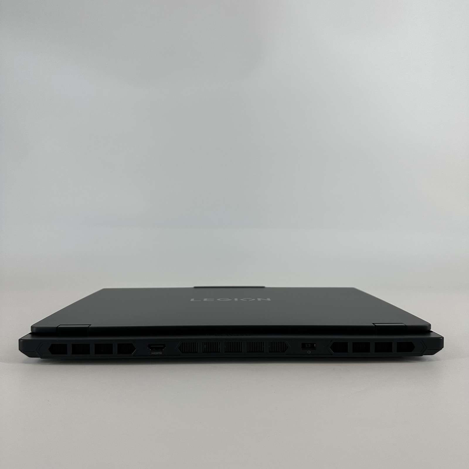 Lenovo Legion 5i Gen 10 15.1 165Hz QHD+ 2.2 GHz i9-14900HX 16GB 1TB SSD RTX 5070