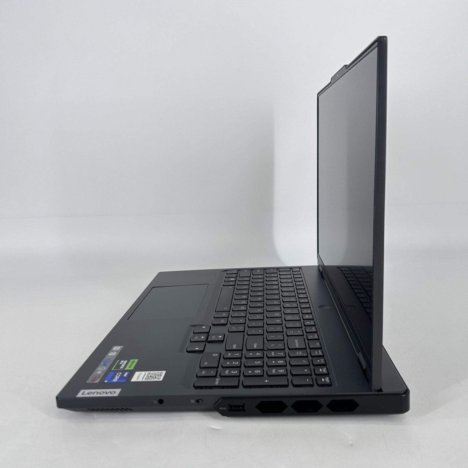 Lenovo Legion Pro 7i Gen 8 16 240Hz QHD+ 2.2GHz i9-13900HX 32GB 1TB SSD RTX 4080