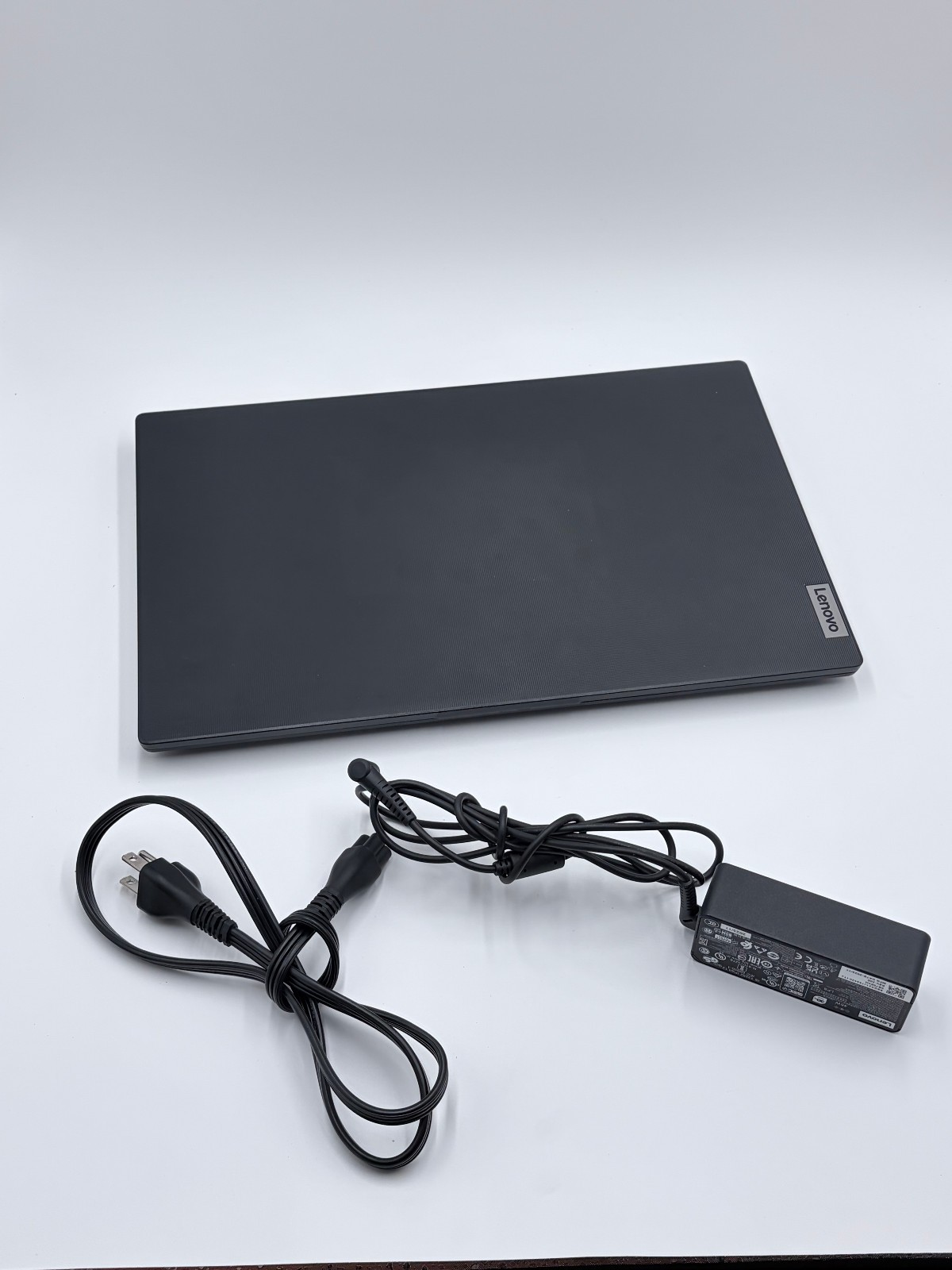 Lenovo V15 G2 IJL Laptop : 32GB RAM; 932 GB harddrive; Win 11 Home