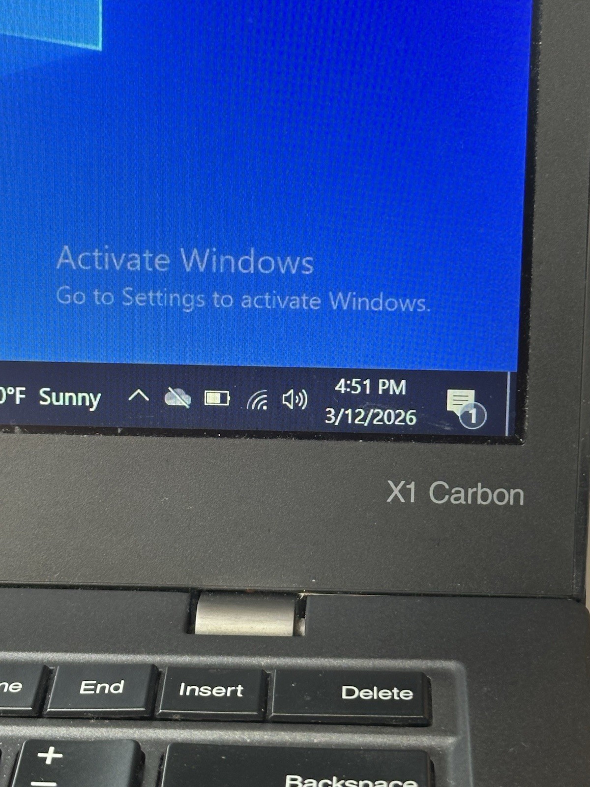 Lenovo ThinkPad X1 Carbon Gen 3 Intel i5-5300U 2.3GHz 4GB Ram 256GB SSD (no OS)