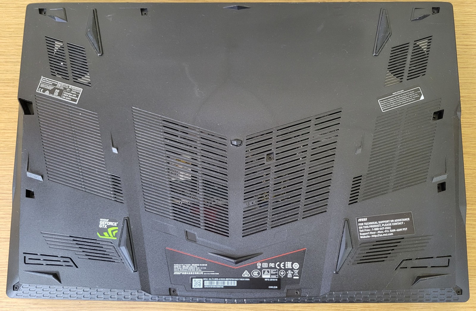 MSI MS-17C6 Gaming Laptop i7-8750H 2.2GHz 16GB 512GB SSD Gtx 1050Ti No OS PARTS