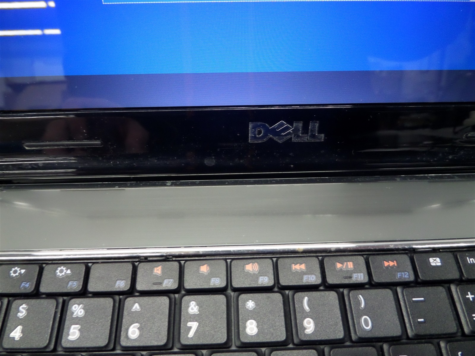 Dell Inspiron N5010 15.6″ Laptop w/ i3-M380 2.53GHz CPU 4GB RAM 500GB HDD Win10
