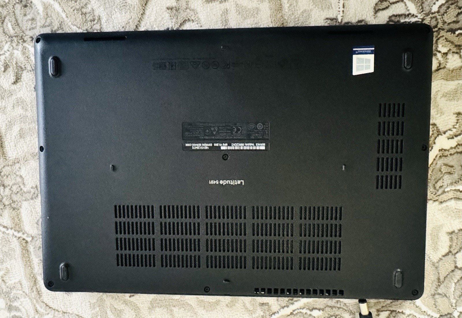 Dell Latitude 5491-Intel i5-8400H ,512 GB SSD,16GB RAM )