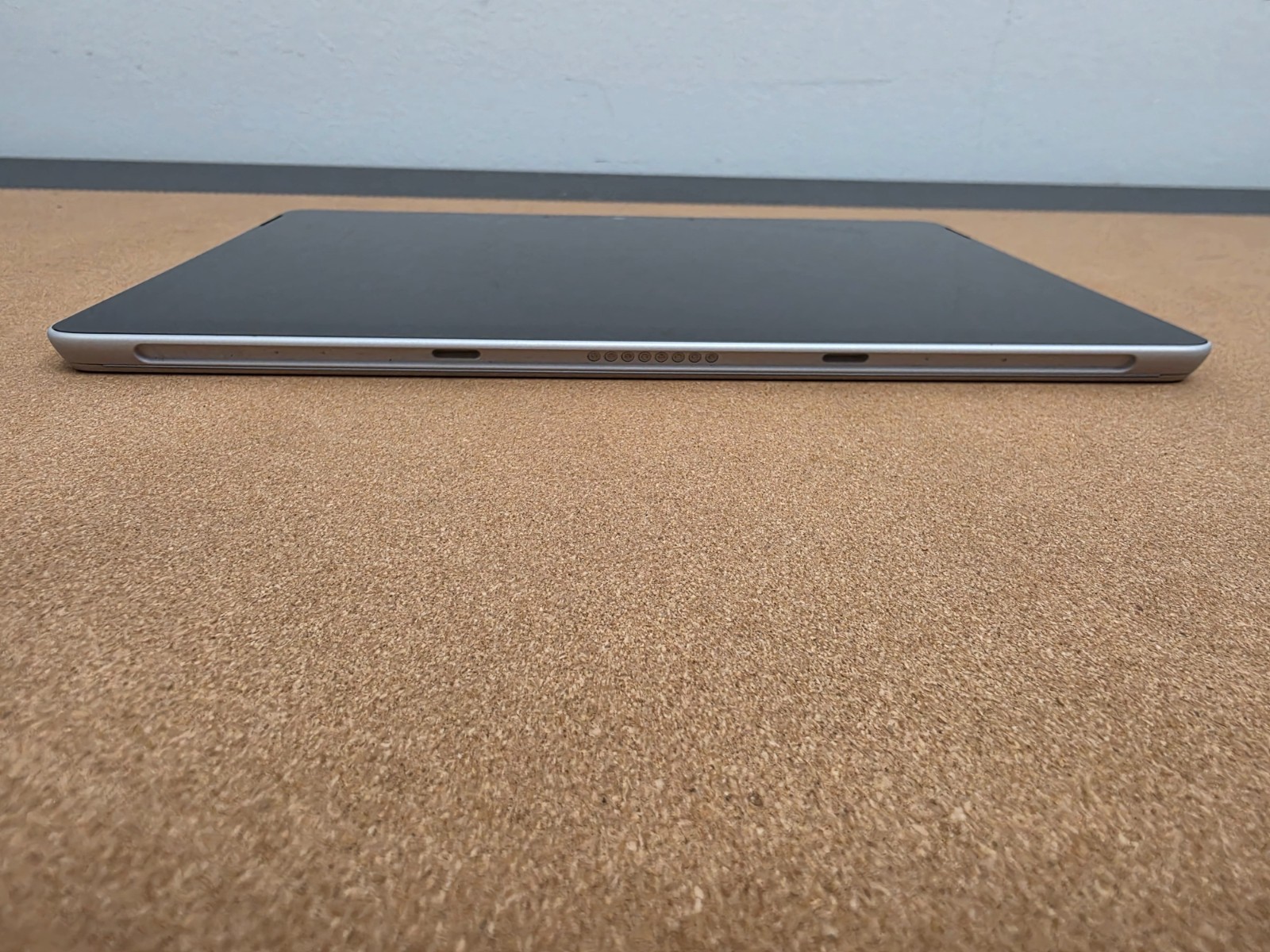 Microsoft Surface Go 2 m3-8100Y 8GB Ram 128GB SSD Win 11 Pro