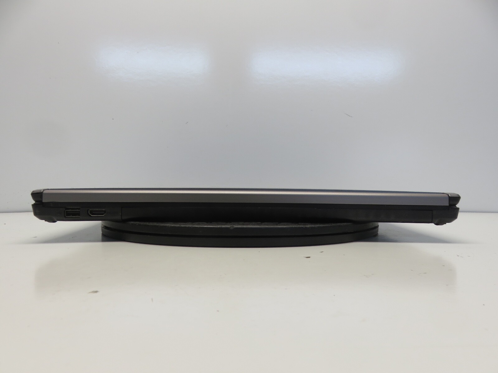 Fujitsu Lifebook E754 Intel i5-4300M 2.6GHz 4 GB NO HDD No Batt