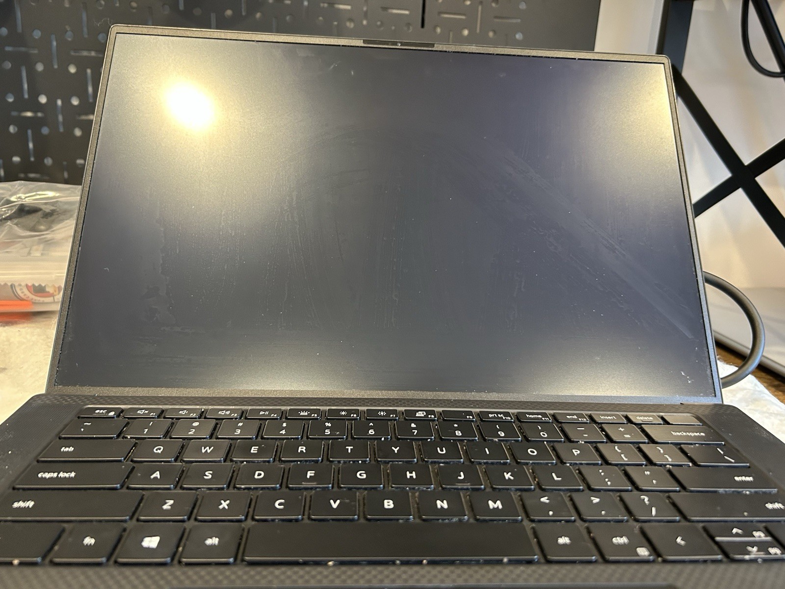Dell XPS 15.6″ FHD 512GB SSD Intel Core i7 11800H 16GB RAM NVIDIA 3050 Ti 4GB