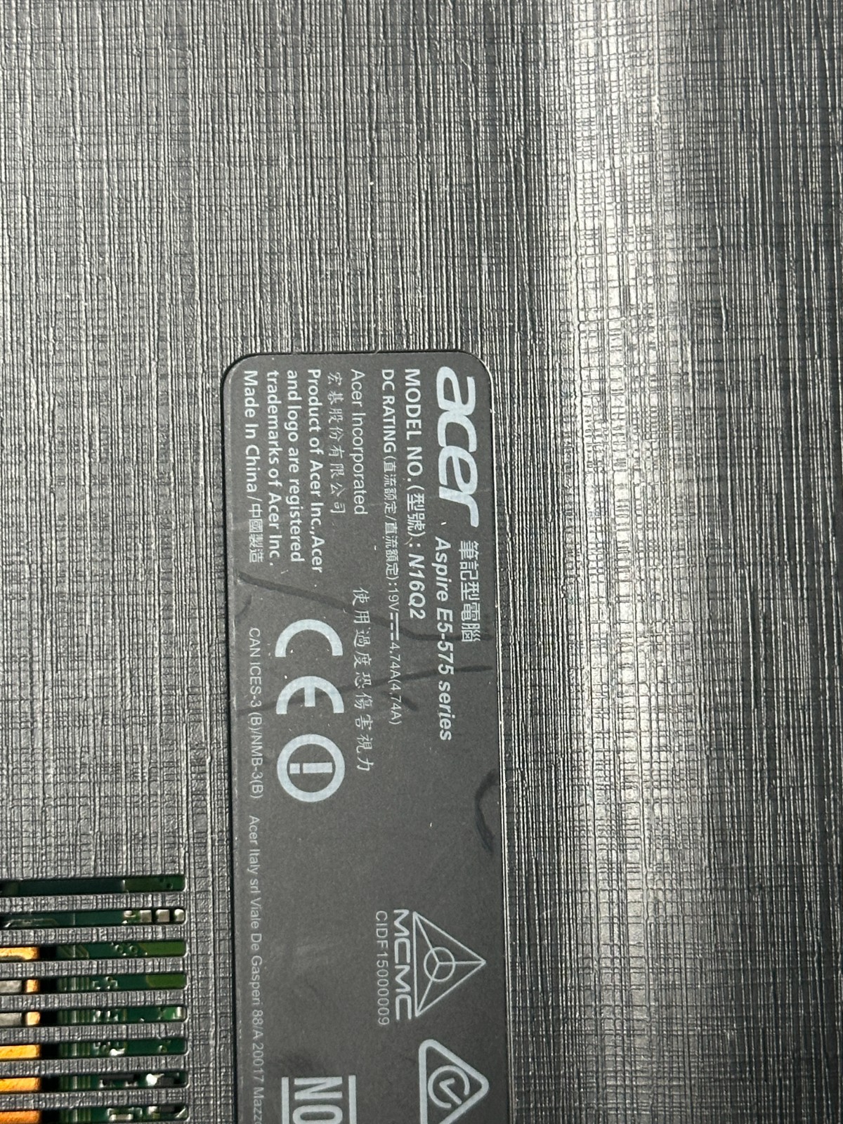 Acer Aspire E5-575G-57A4 Intel Core i5-7200U NVIDIA 950M 256GB SSD 16 GB RAM FHD