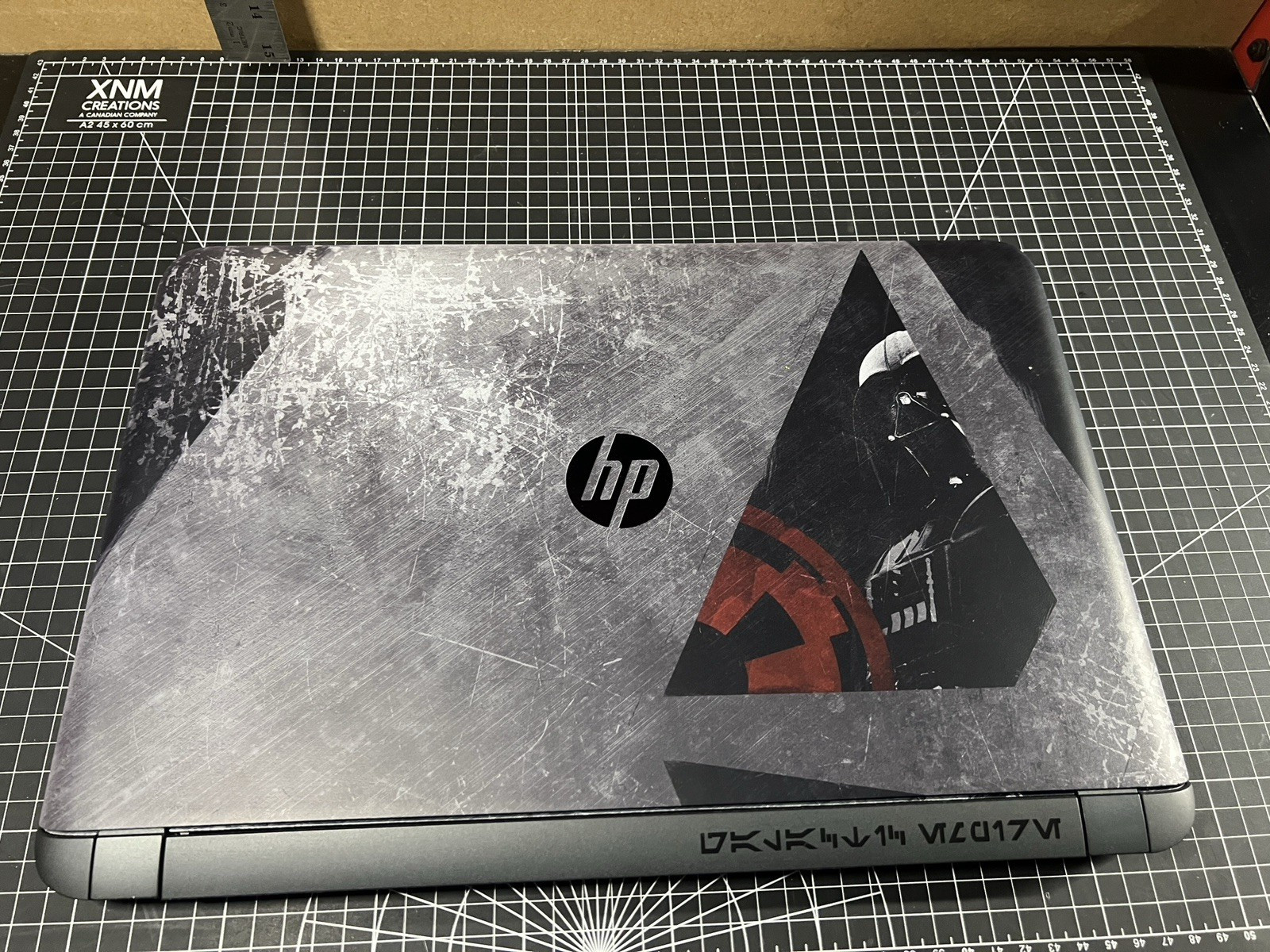 HP Star Wars Special Edition 15-an050ca 15.6 in – Intel i5-6200U 8GB RAM NO HD
