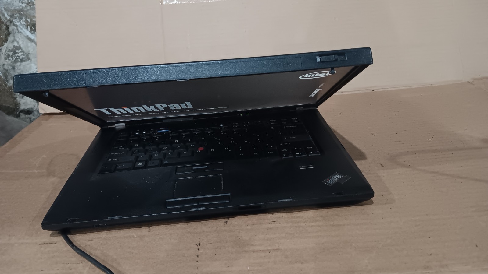 Lenovo ThinkPad R61 Laptop Intel C2D T7500 @ 2.20 GHz, 15.4″ LCD Screen 8932