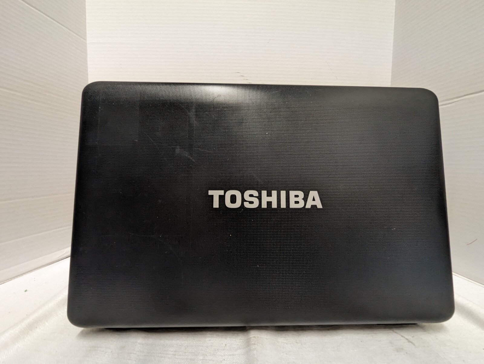 Toshiba Satellite C655-S5209 15″ laptop AMD E-350 3gbs ram no hdd