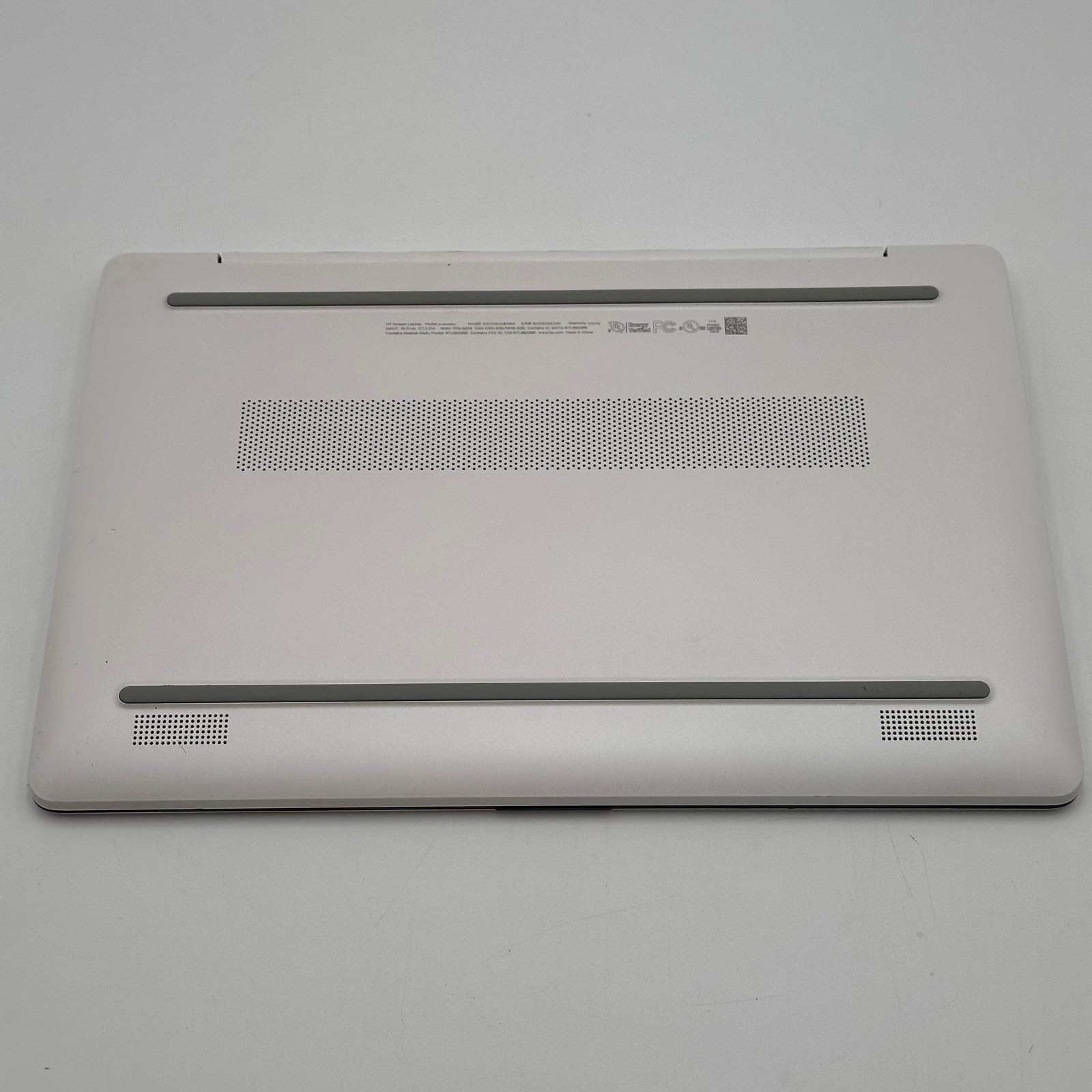 HP 14-ds0061cl 32GB 4GB RAM 14-inch Laptop