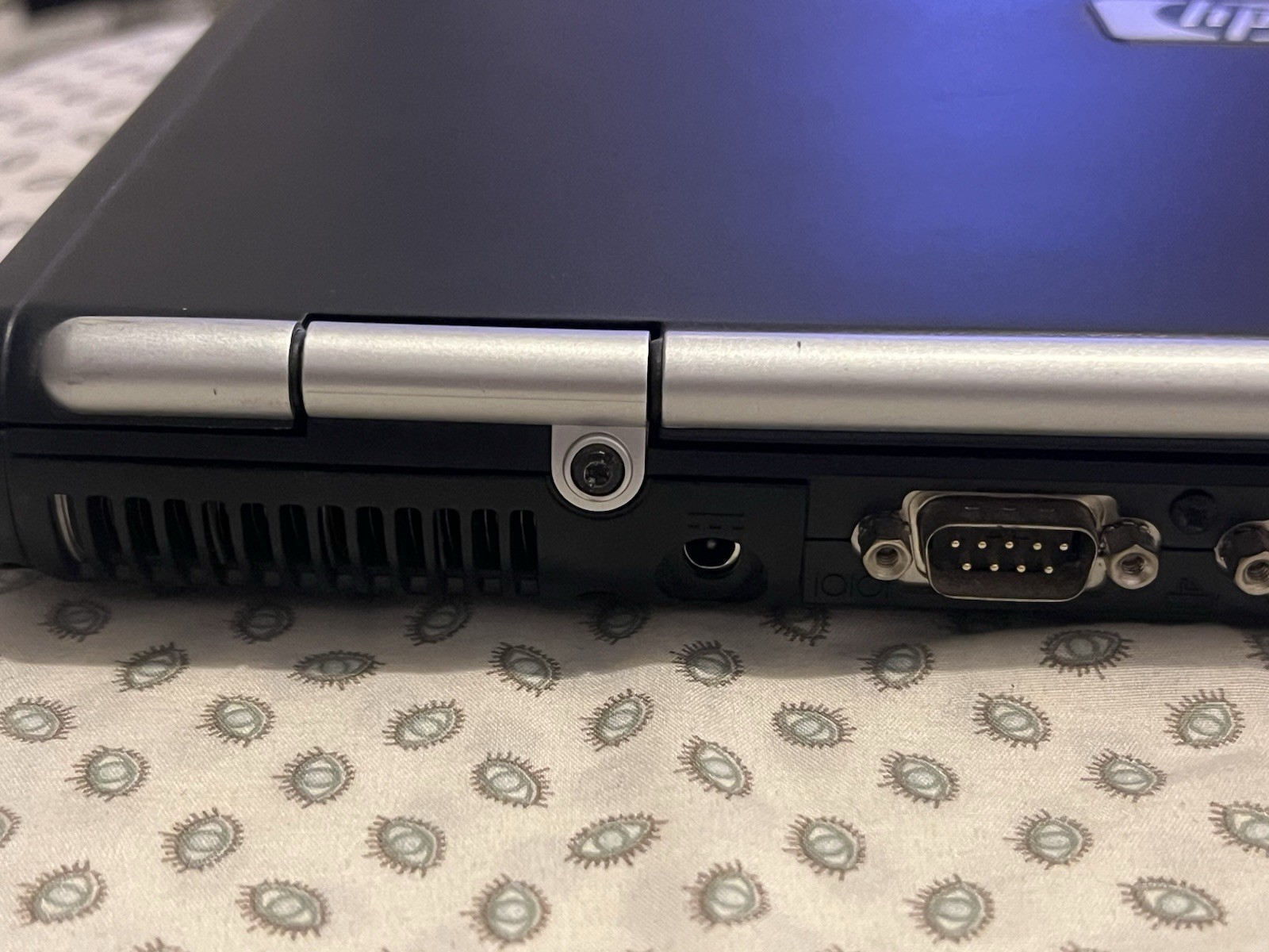 HP Compaq NC6000 Laptop Windows XP Intel PENTIUM M 1.50 Ram 40 Gig Storage